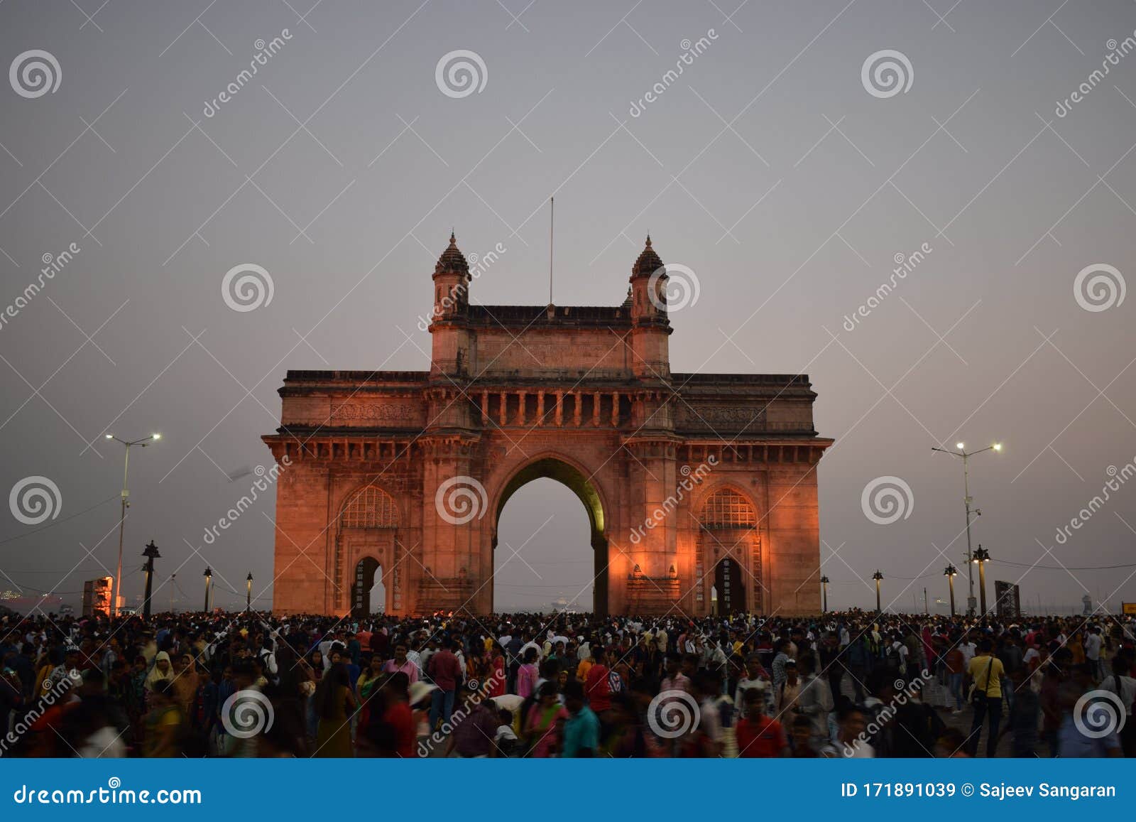gateway of india light show