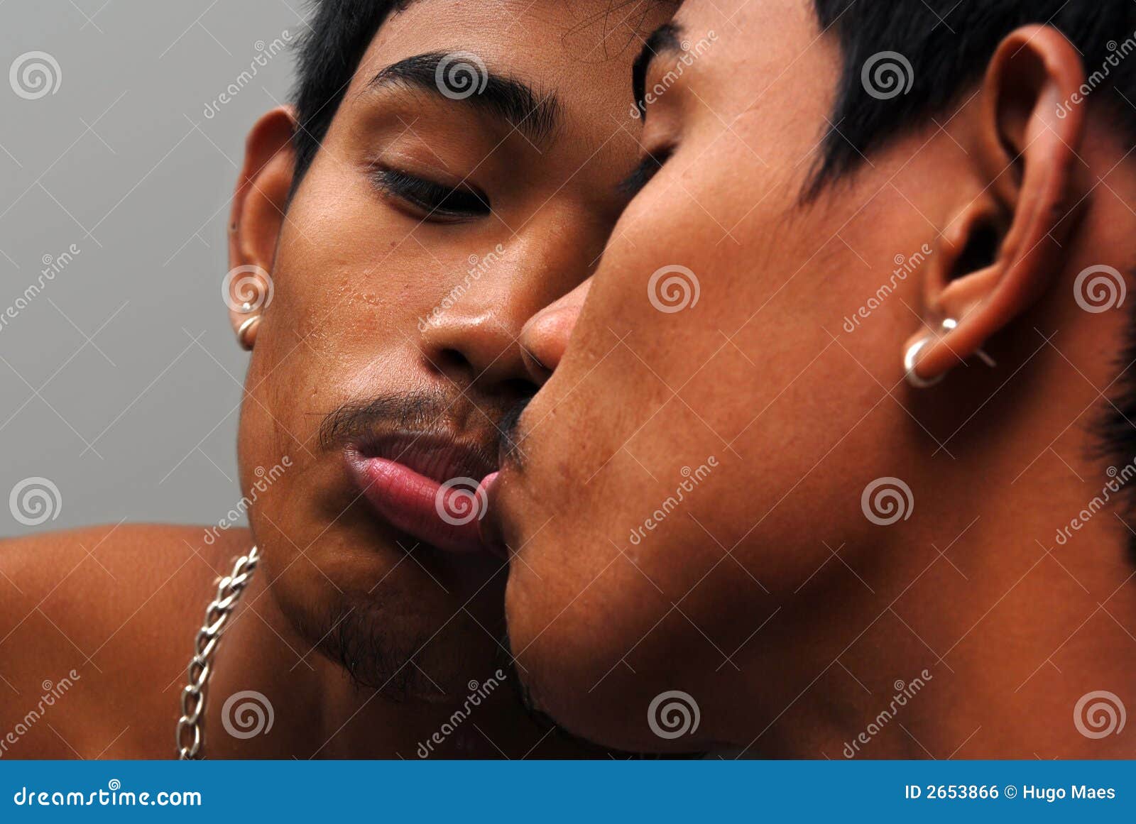 Asian Tongue Kissing