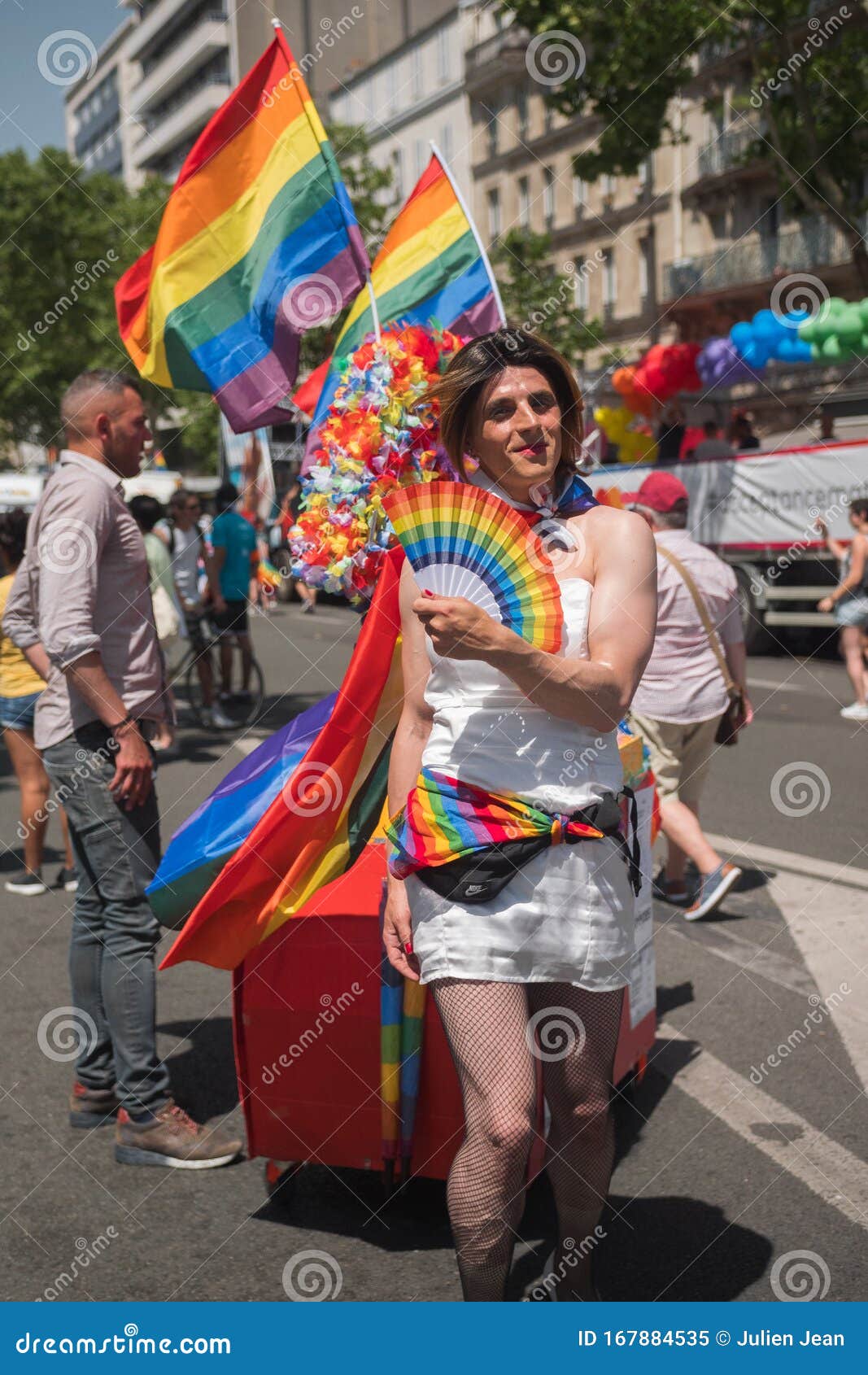 Bizarre Love Triangle at Maxim's, Paris - LGBT gay dance party in Paris -  Travel Gay