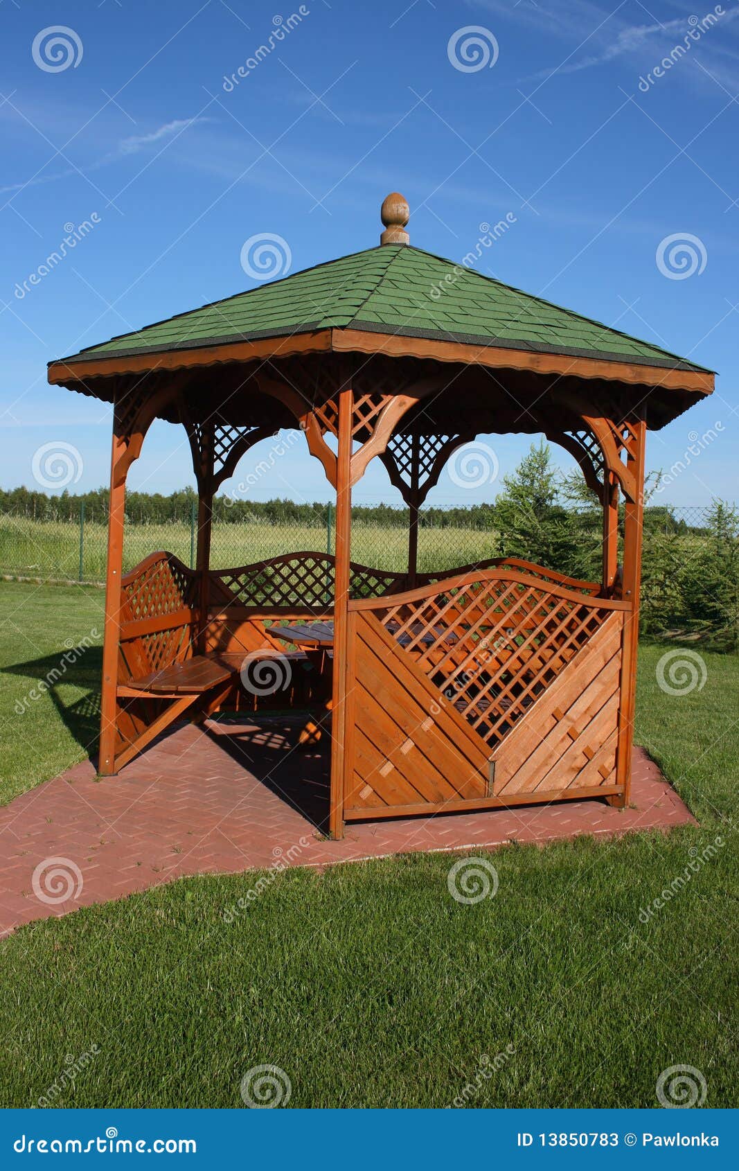 Gazebo de madera imagen de archivo. Imagen de vacaciones 13850783