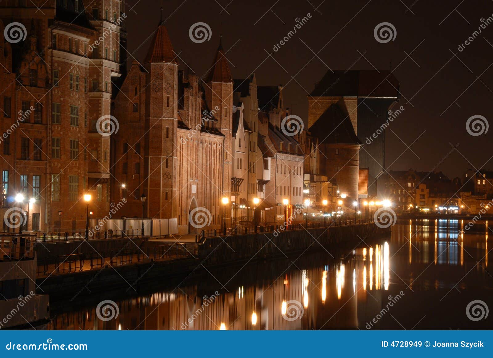 gdansk at night