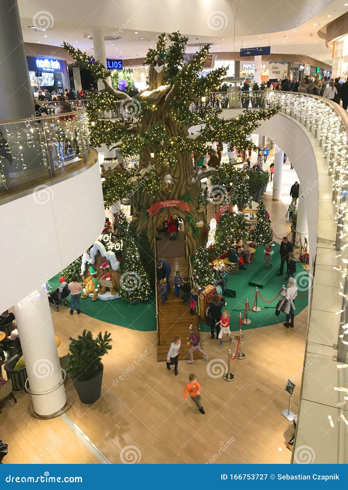 Malls with the best Christmas decor | EdgeProp.my