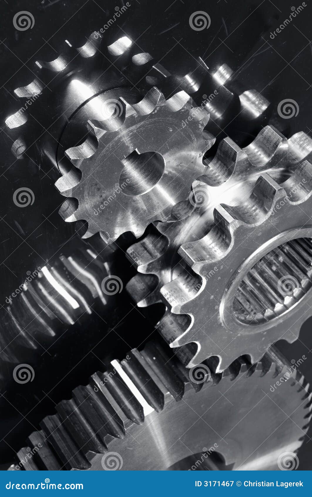 gear machinery in titanium
