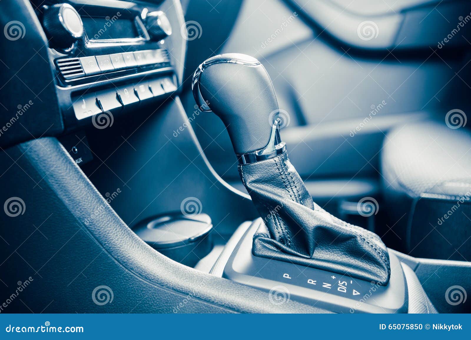 gearstick of speed shift selector in automatic transmission car