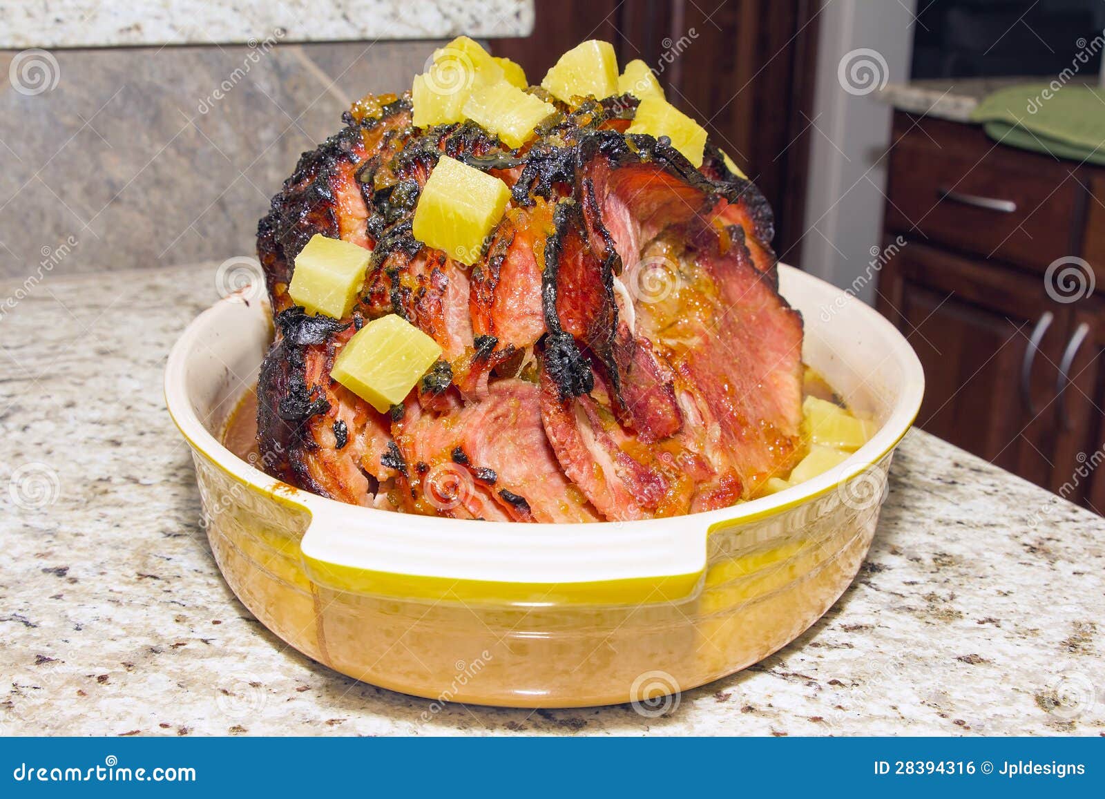 Gebackener Honig-Schinken Mit Ananas-Klumpen Stockfoto - Bild von ofen ...