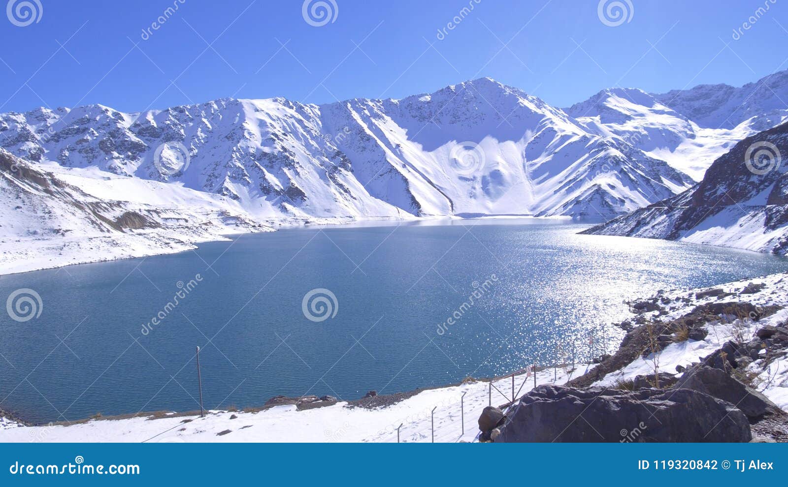 Gebirgsschnee Und Landschaft N Chile Stockfoto - Bild von ...