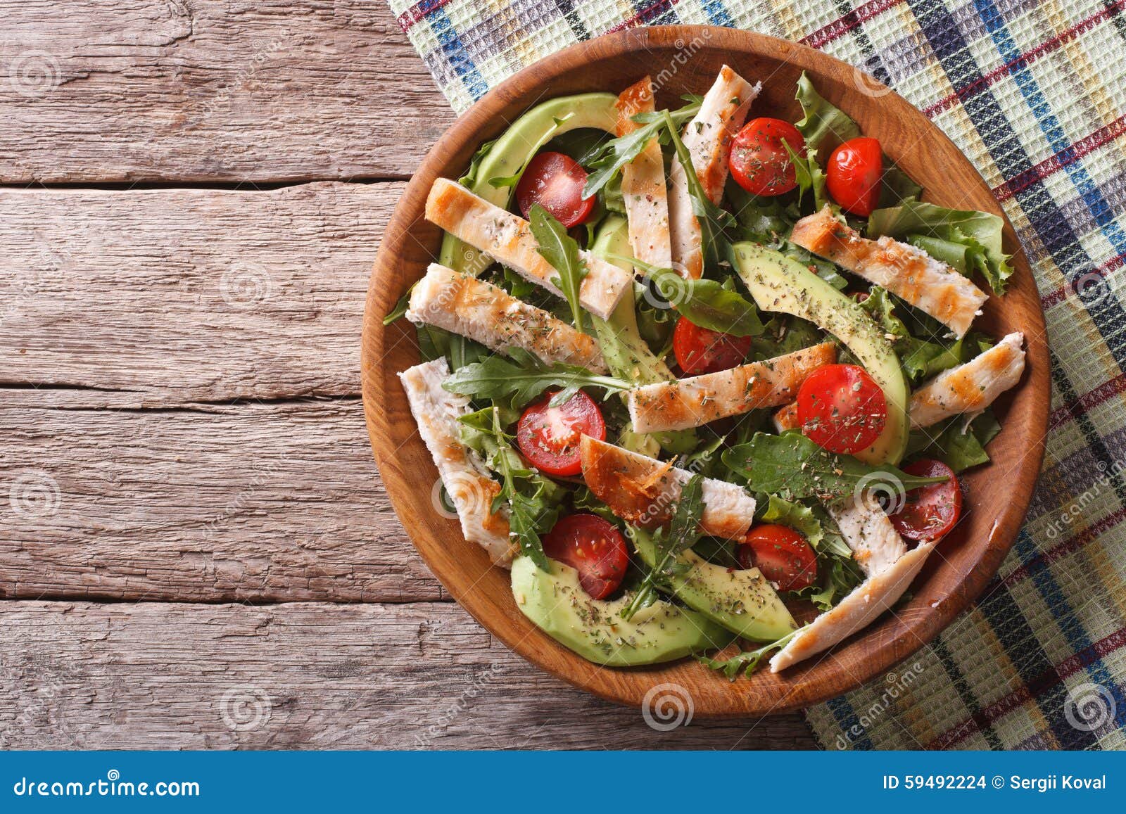 Geflügelsalat Mit Avocado, Arugula Und Tomaten Horizontale Spitze ...