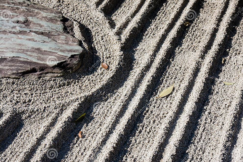 Geharkter Kies in Einem Zengarten, Kyoto Stockfoto Bild von kies