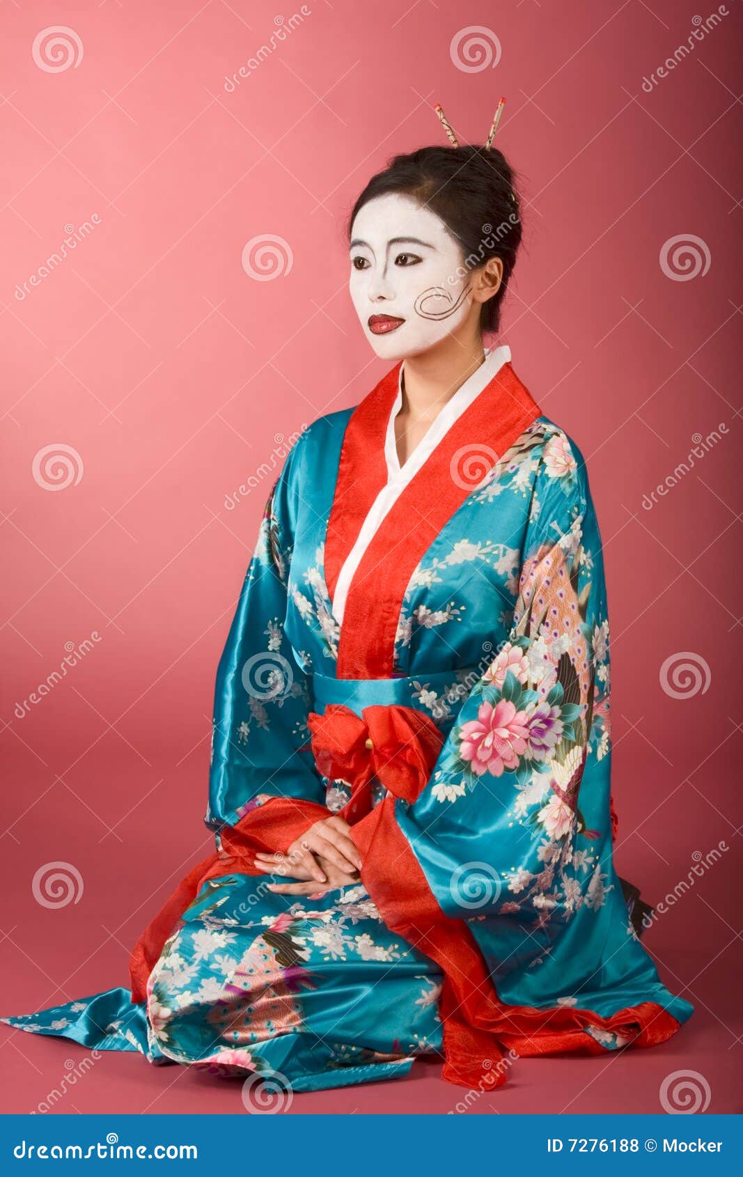 Geisha Japanese Woman In Kimono And Facepaint Royalty Free 