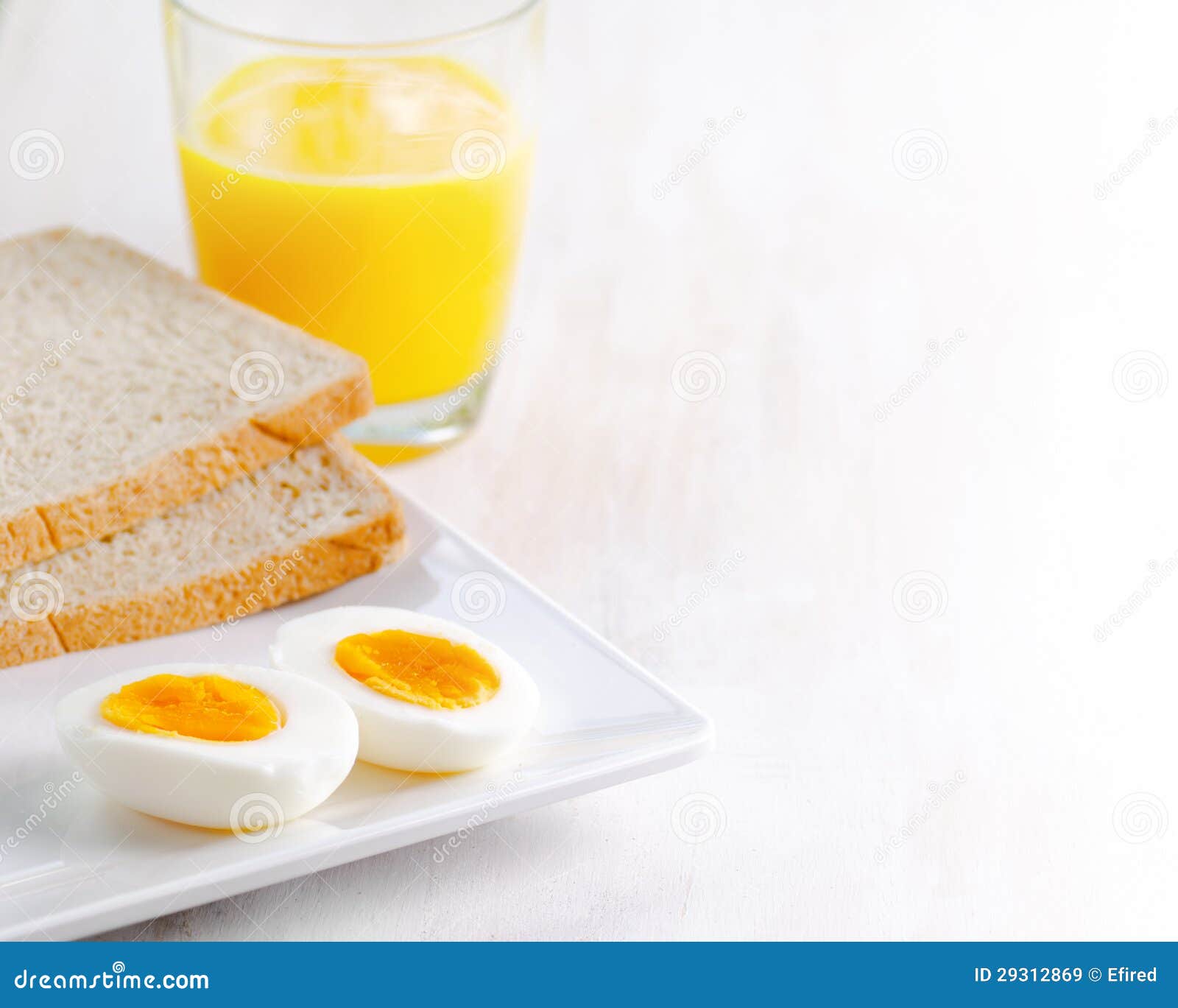 Gekochtes Ei, Toast Und Orangensaft Stockbild - Bild von glas, gekocht ...