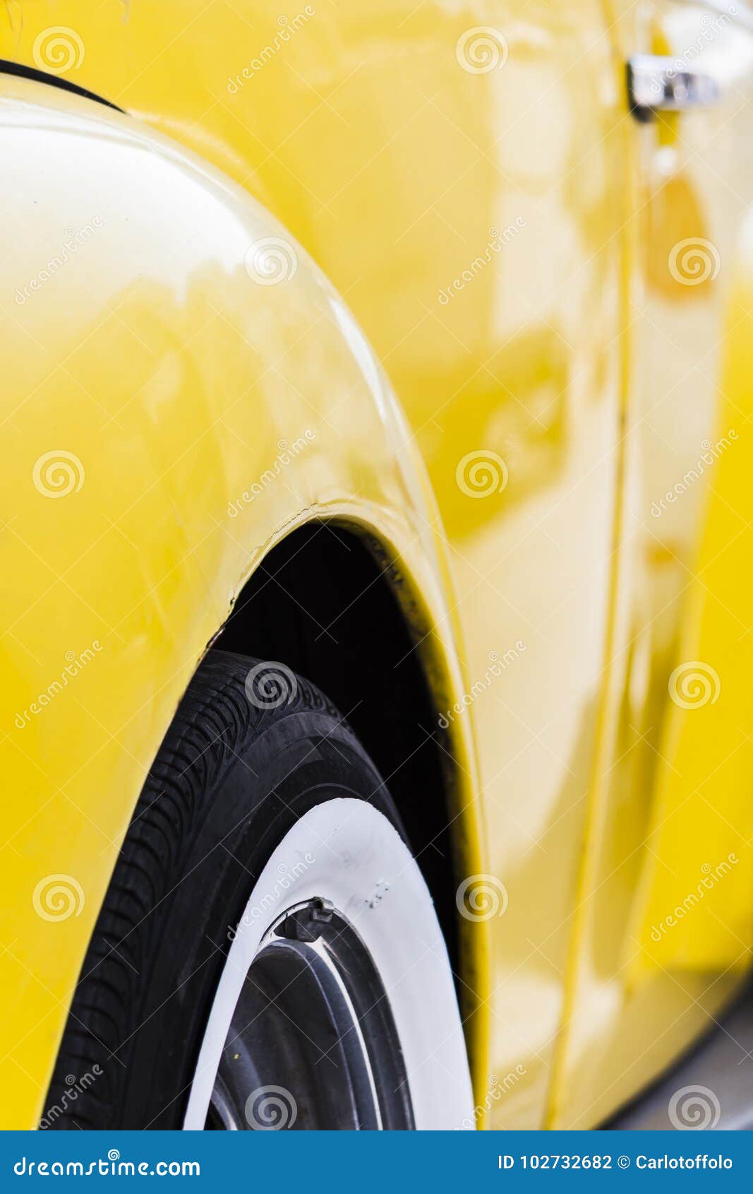 Gelbes Altes Auto Stockfoto Bild Von Auto Altes Gelbes