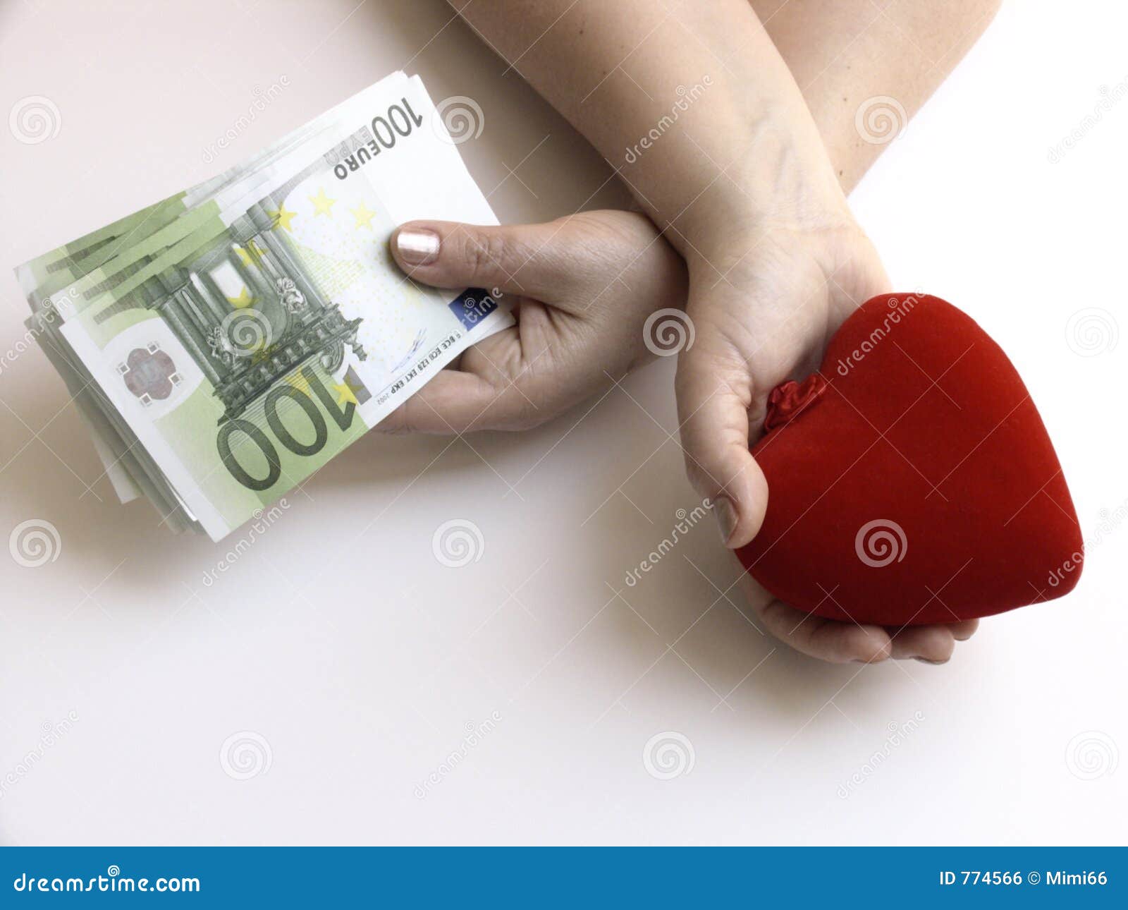 Geld oder Liebe stockfoto. Bild von banknoten, etat, finger 774566