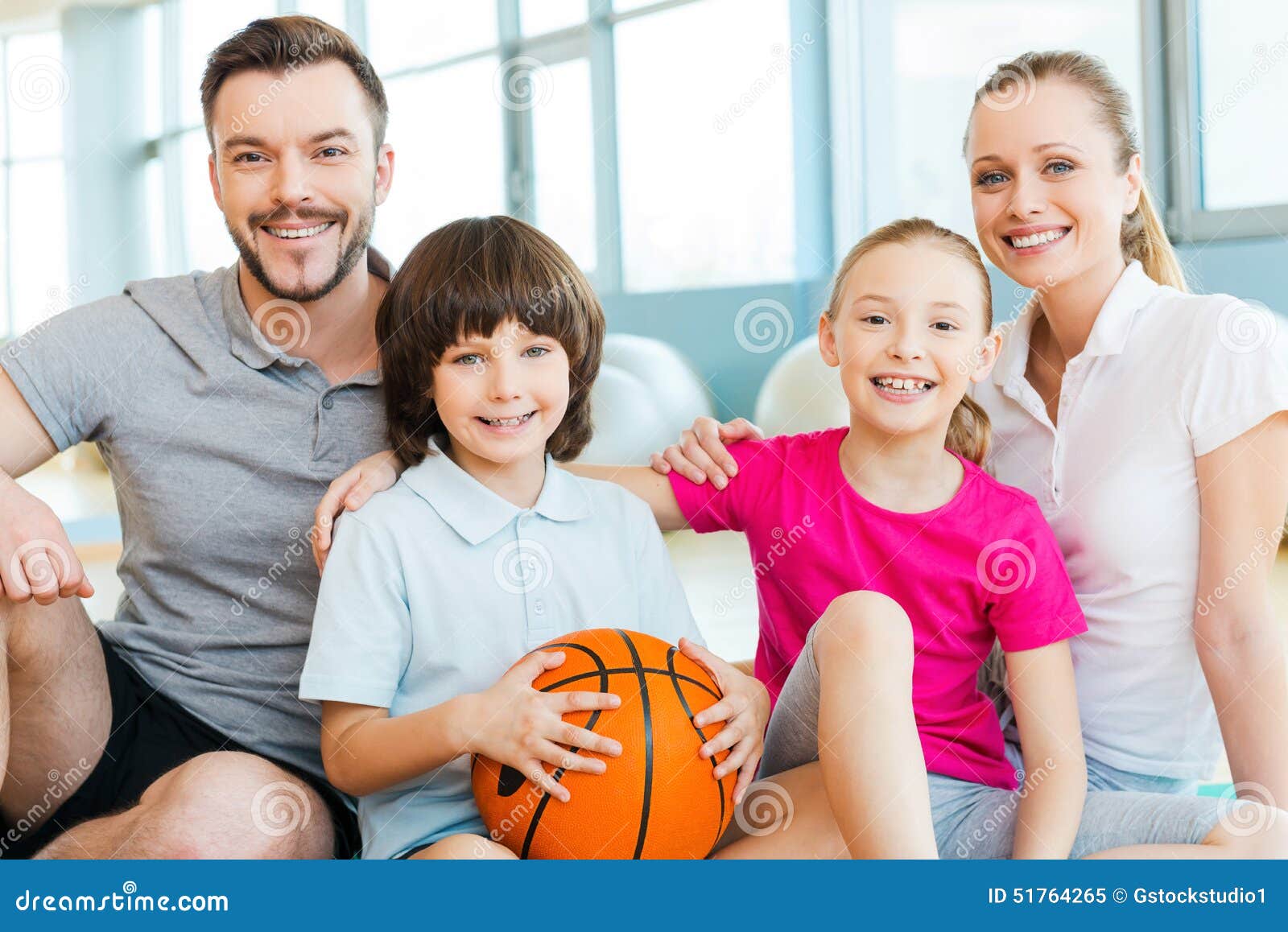 Спорт дома семьей