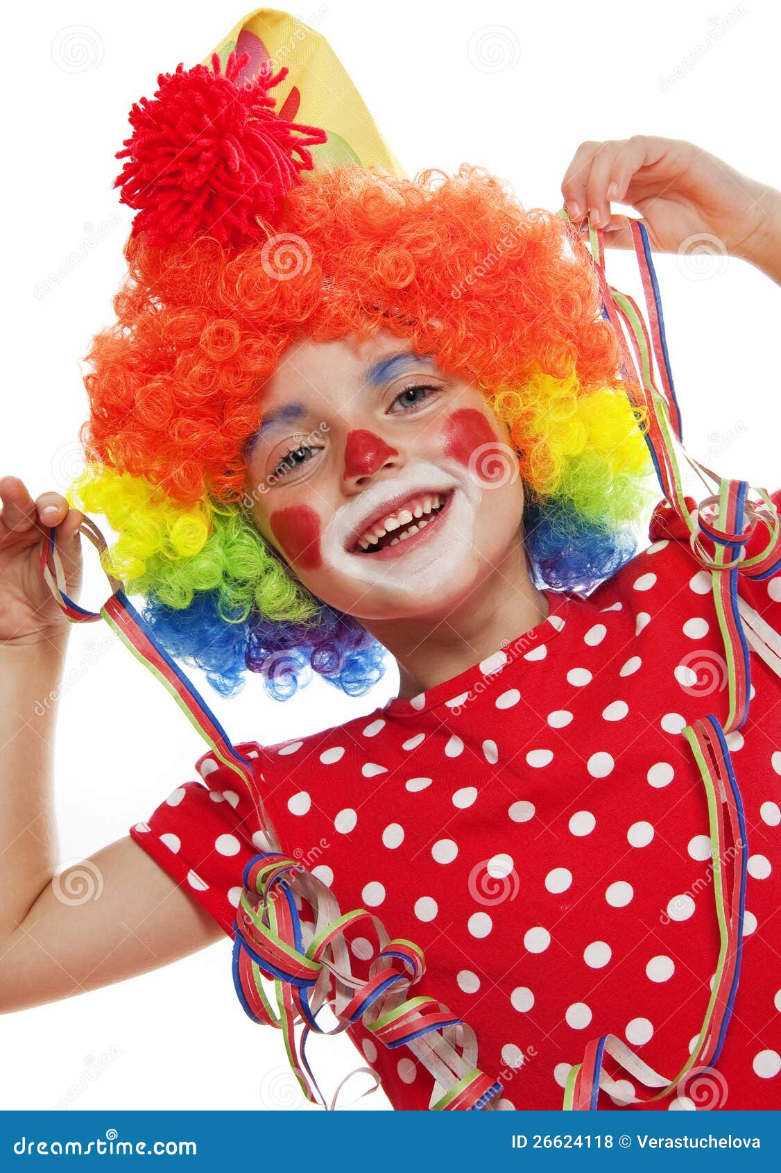 Gelukkig meisje met clownkostuum. Gelukkig meisje met geïsoleerds clownkostuum