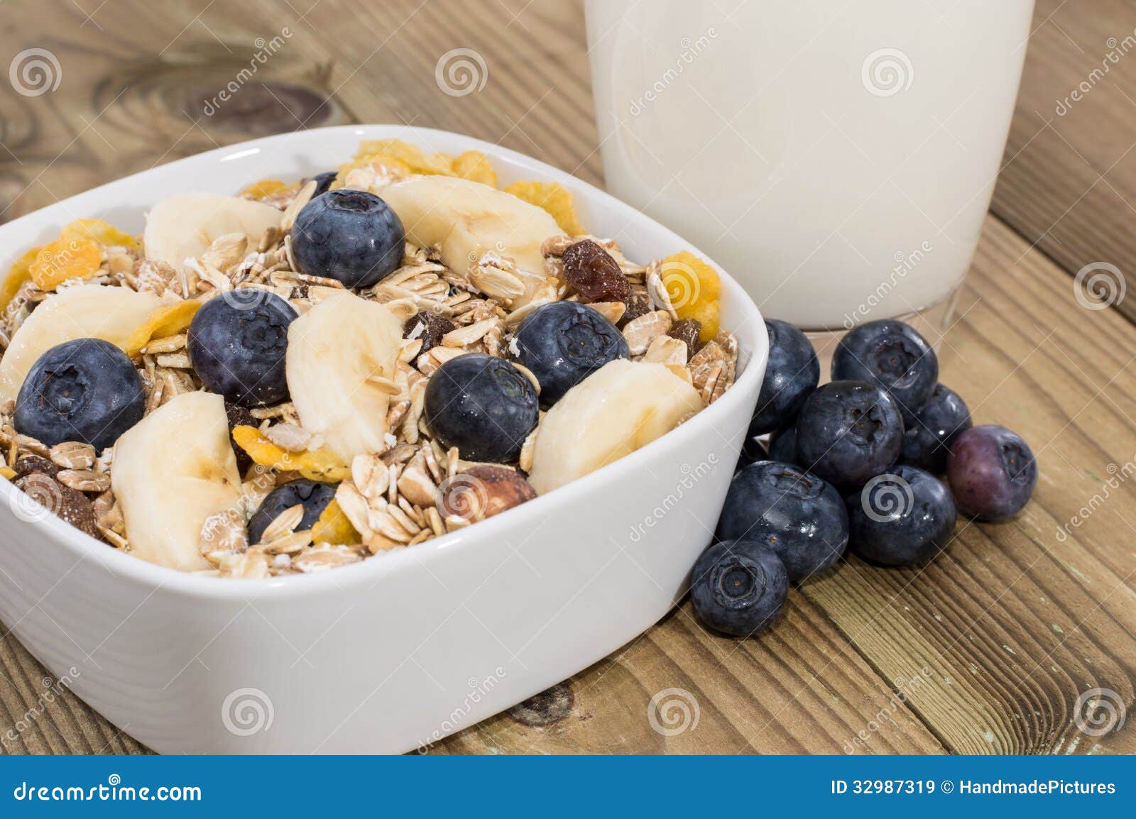 Gemengde Muesli Met Noten En Vruchten Stock Afbeelding Image of