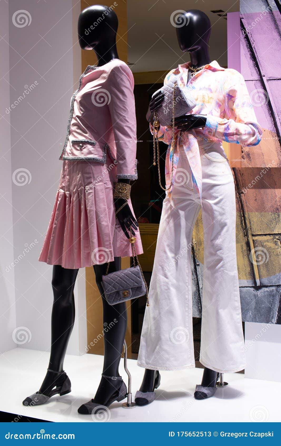 CHANEL Fashion Store, Window Shop, Clothes, Shoes, Bags on Display for Sale,  Modern CHANEL Fashion House Editorial Stock Photo - Image of beautiful,  interior: 175652513