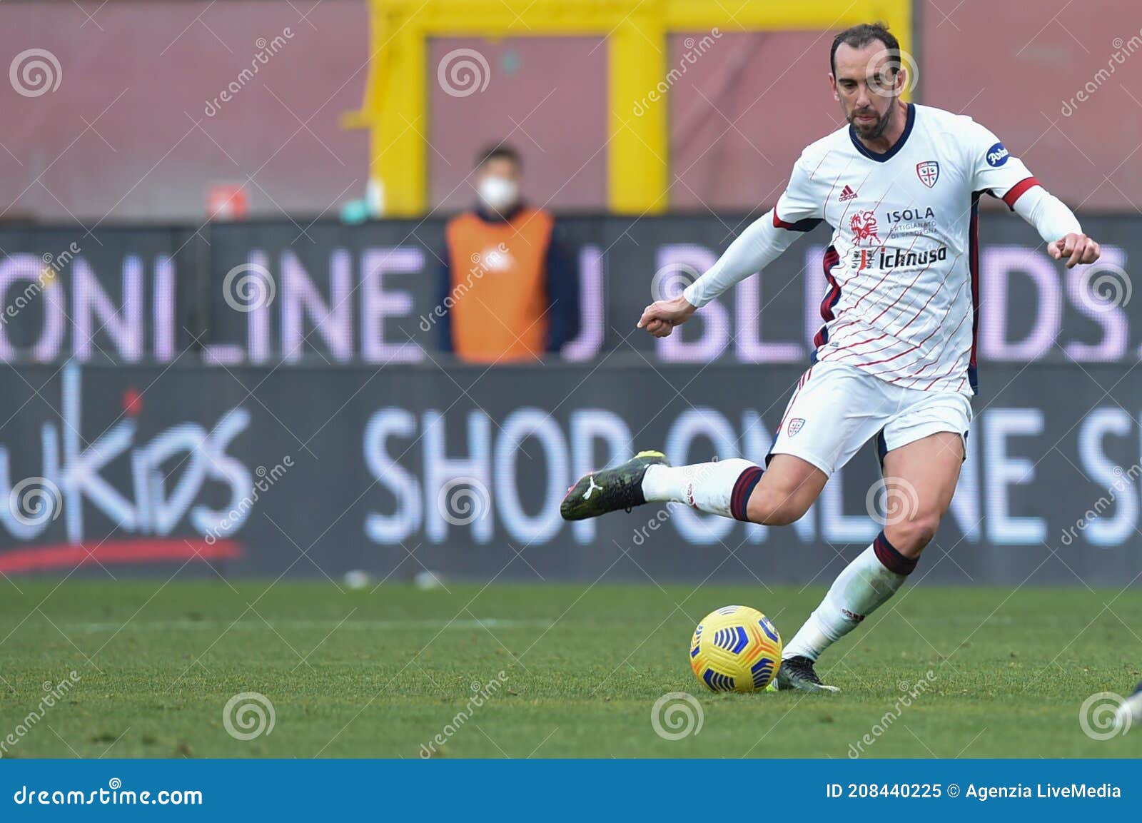 Genoa Cfc Vs Cagliari Calcio Foto Editorial - Imagem de objetivo