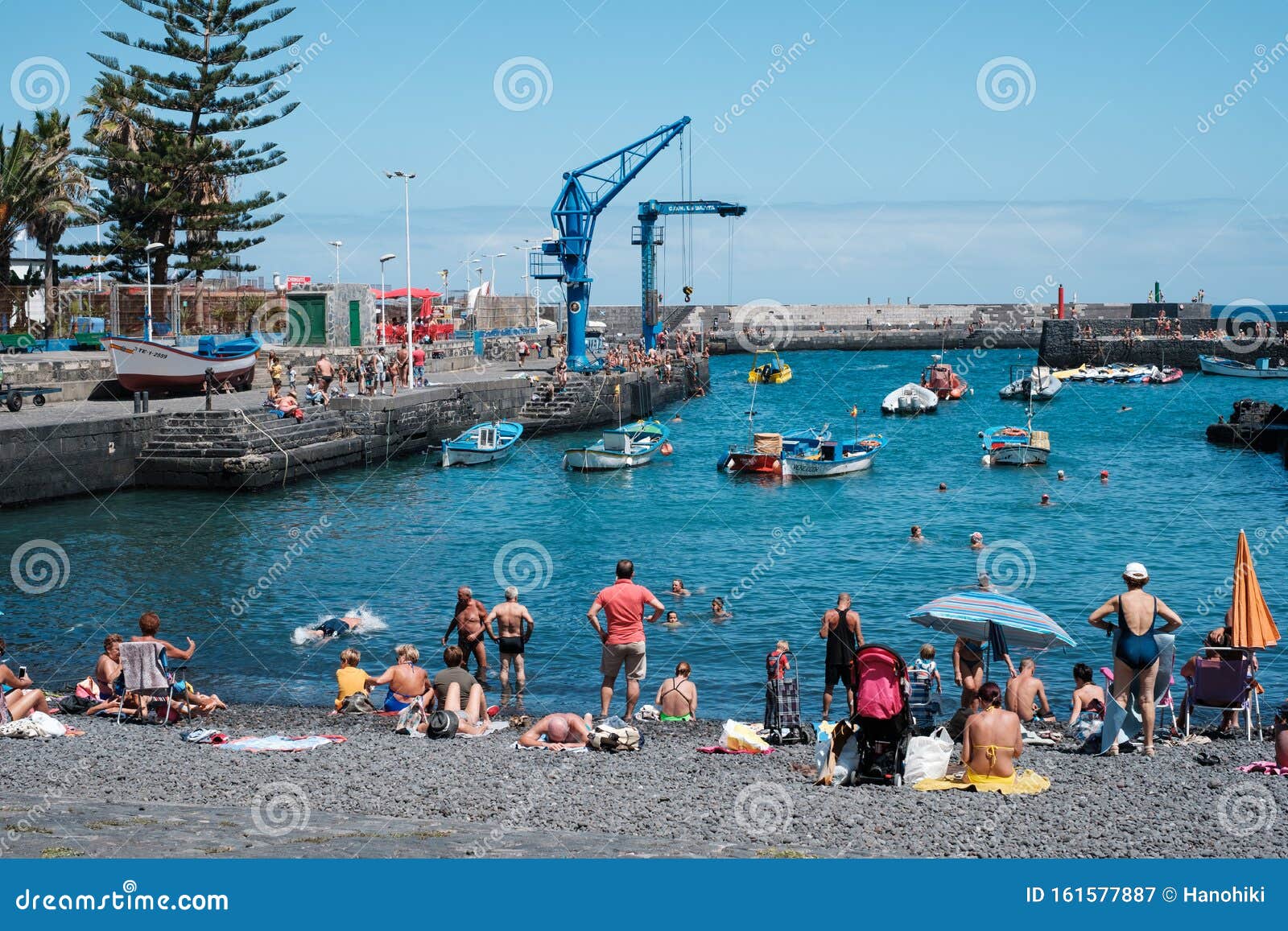 Órgano digestivo Menstruación futuro Gente En La Playa De La Ciudad, Antiguo Puerto Pesquero Playa Del Muelle, Tenerife Fotografía editorial - Imagen de canario, gente: 161577887 Órgano digestivo Menstruación futuro Gente En La Playa De La Ciudad, Antiguo Puerto Pesquero Playa Del Muelle, Tenerife Fotografía editorial - Imagen de canario, gente: 161577887