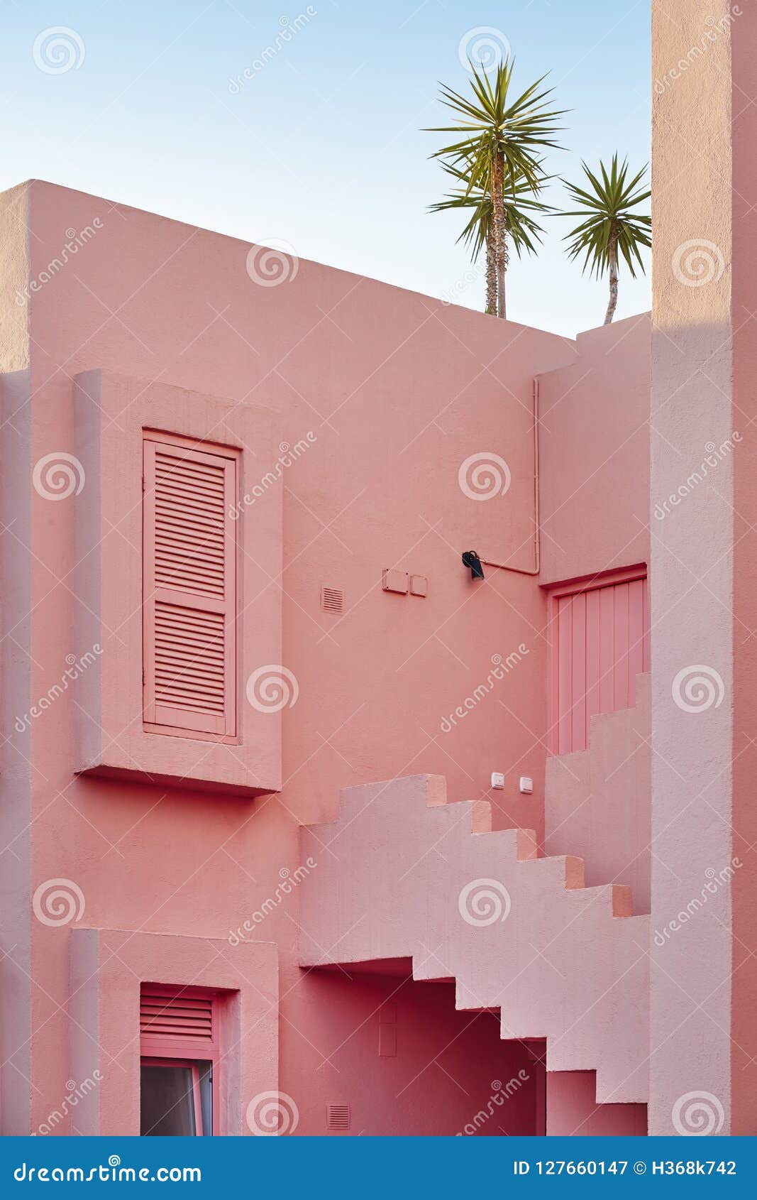 geometric building . the red wall, la manzanera. calpe