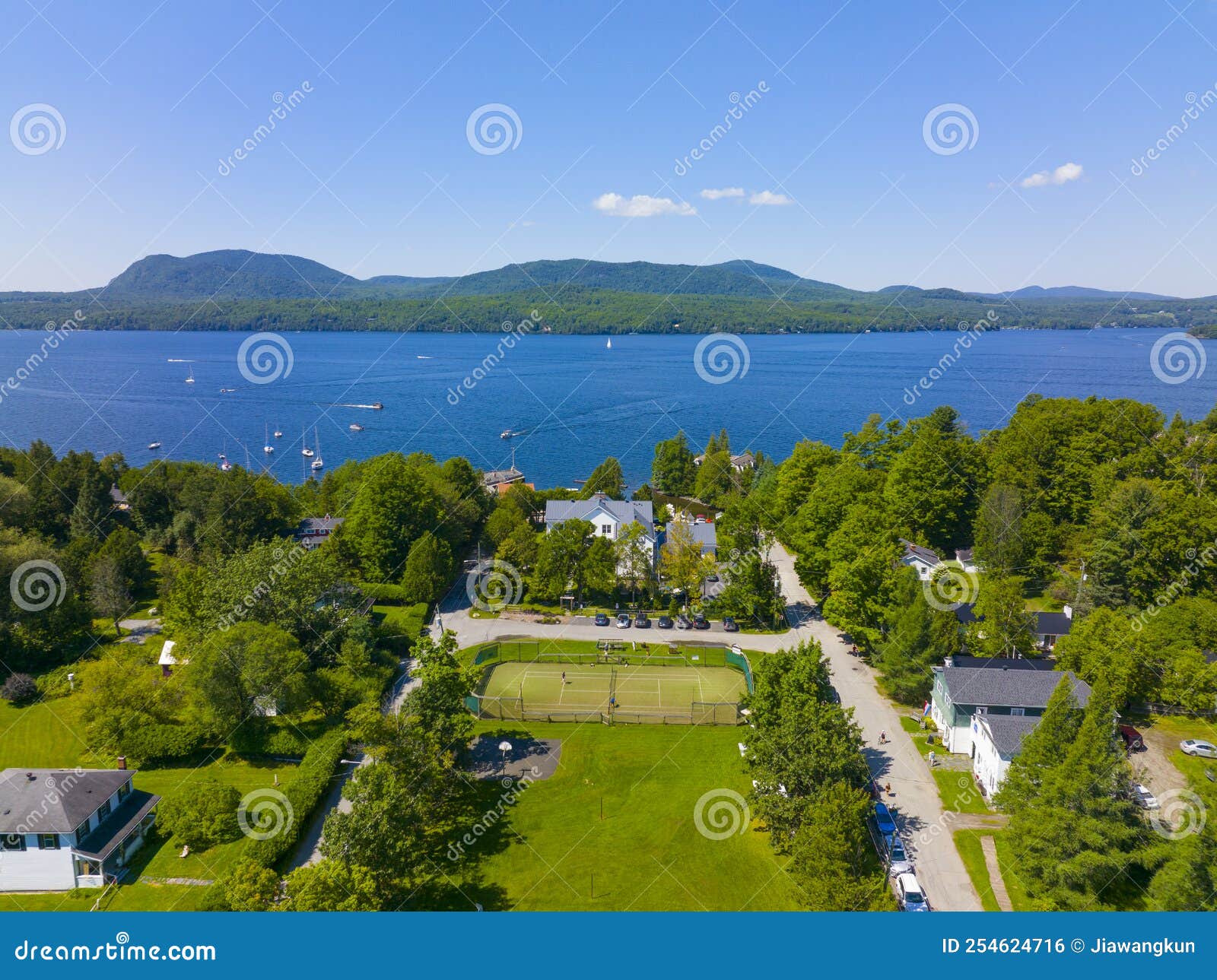 lac en amerique 4 lettres