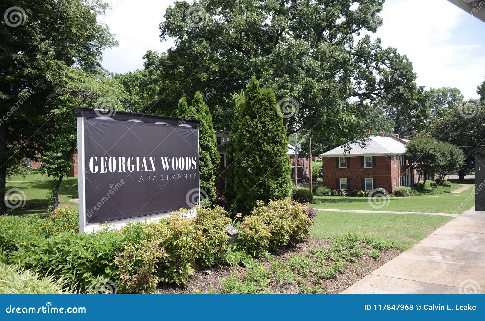 Georgian Woods Apartments Memphis Tn Editorial Stock Photo