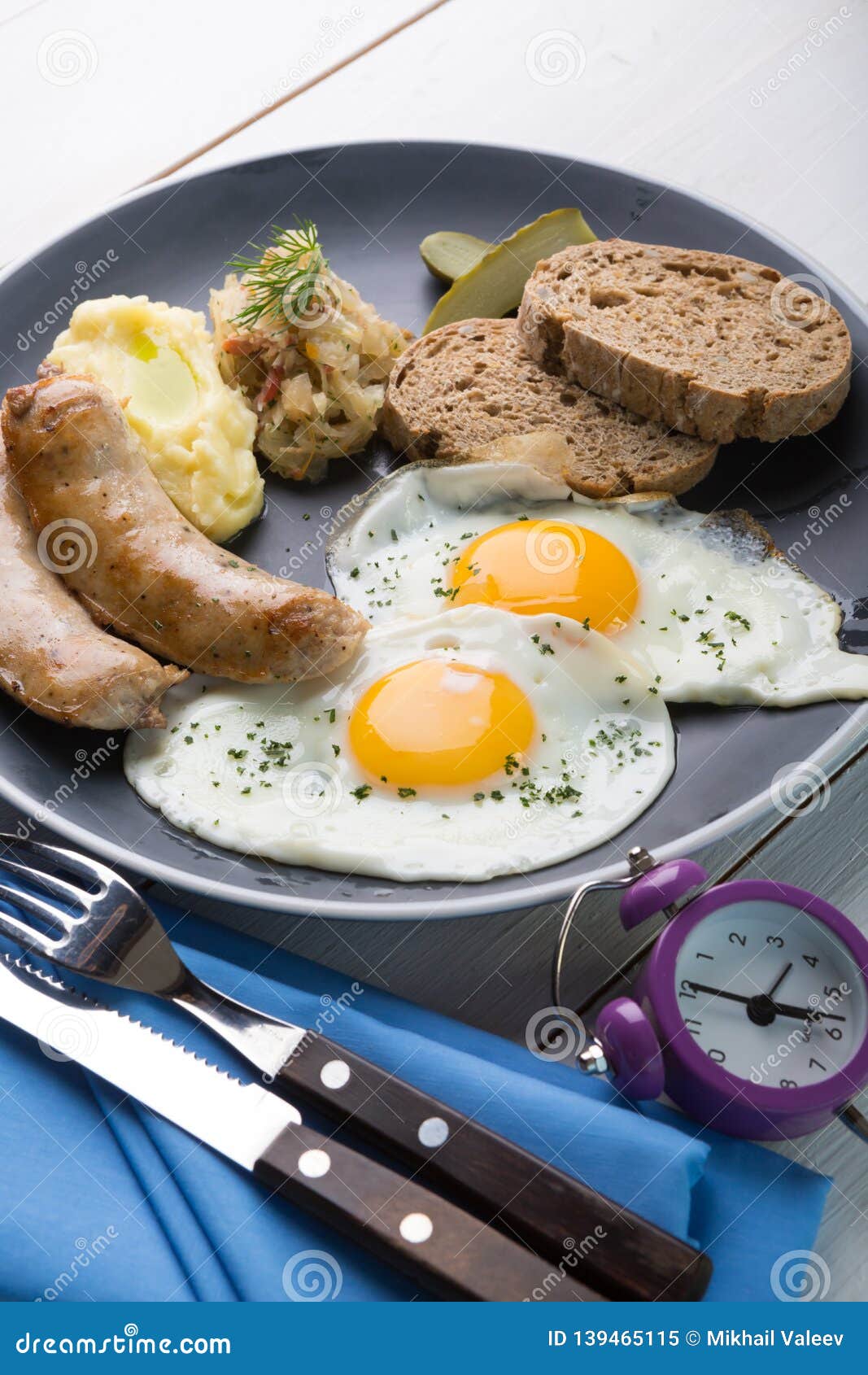 German Breakfast on a Grey Plate Stock Image - Image of board, fast:  139465115, image size:1067x1690