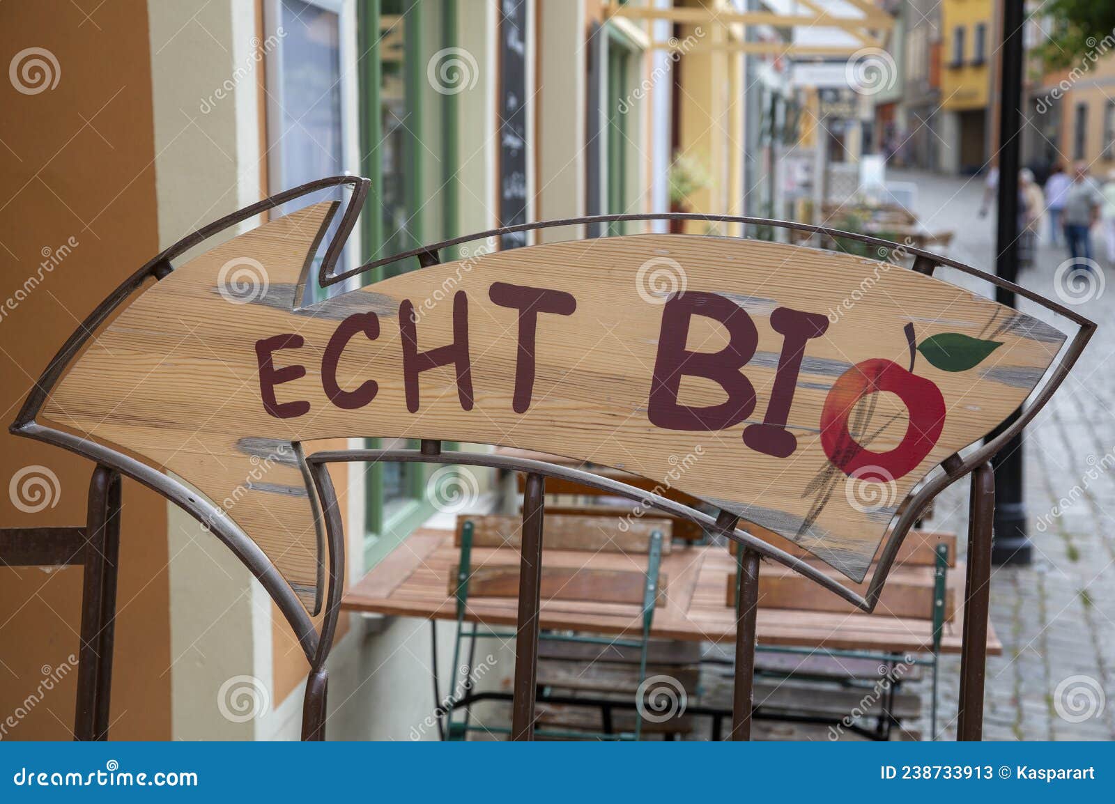 german directional sign translates into real organic in english