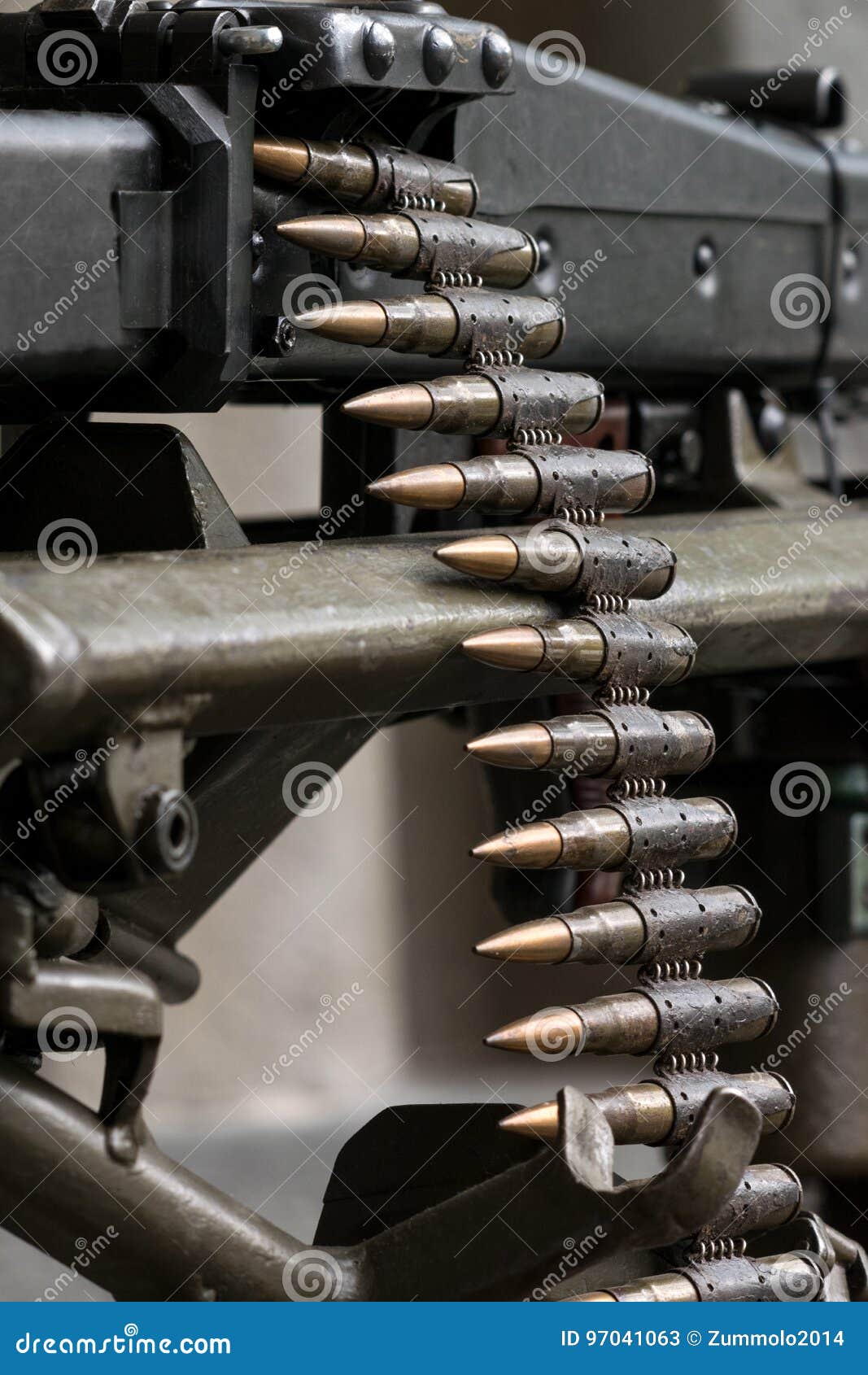 https://thumbs.dreamstime.com/z/german-machine-gun-mg-deadly-ammunition-caliber-known-as-hitler-s-buzz-saw-97041063.jpg