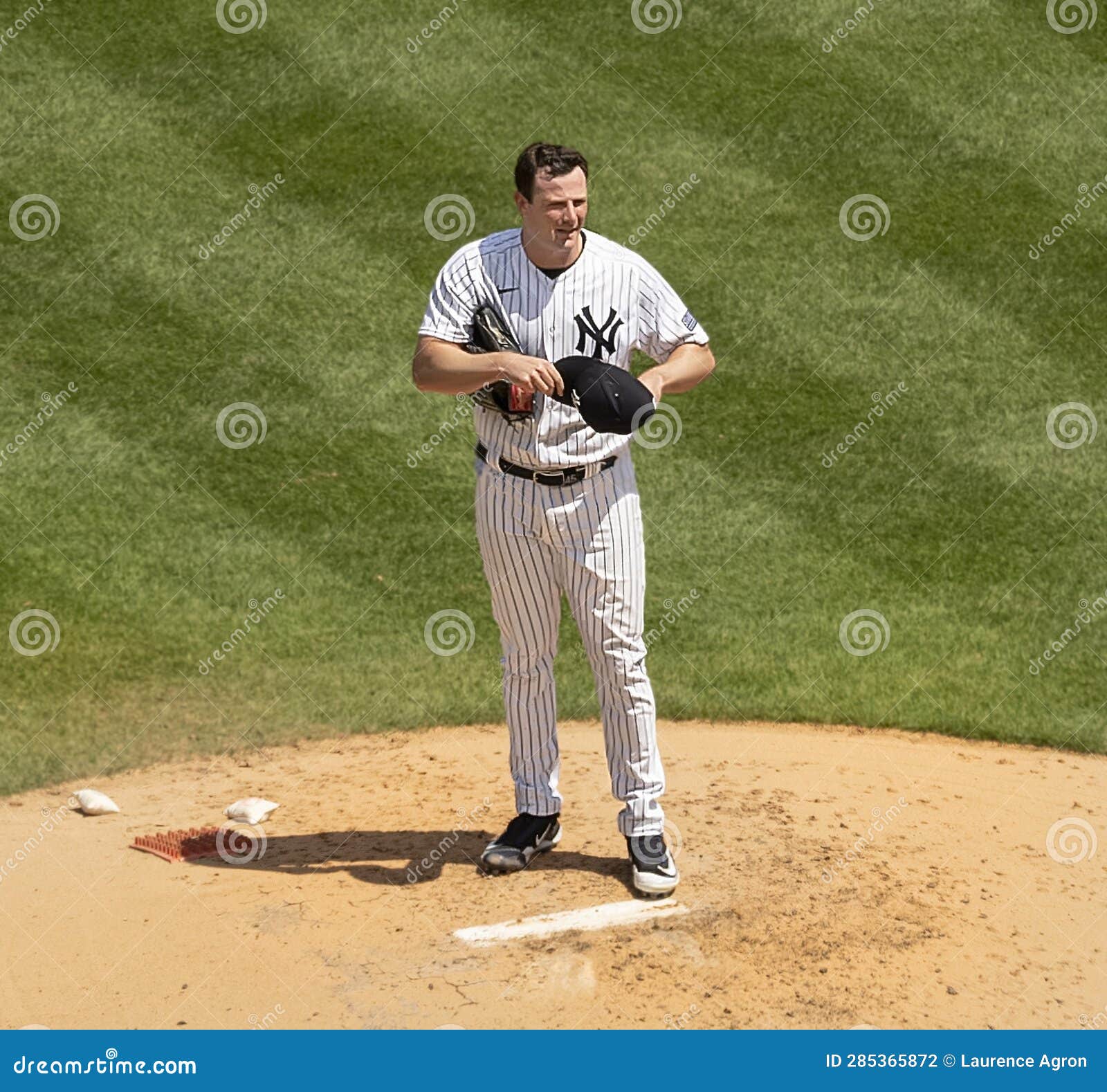 80+ Yankee Pinstripes Stock Photos, Pictures & Royalty-Free Images