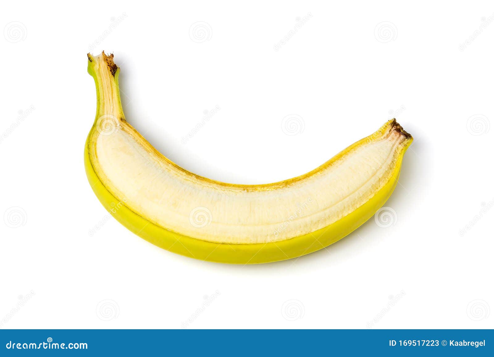 Geschalte Banane Auf Einer Seite Isoliert Auf Weissem Grund Schalbanane Stockbild Bild Von Frucht Kostlich 169517223