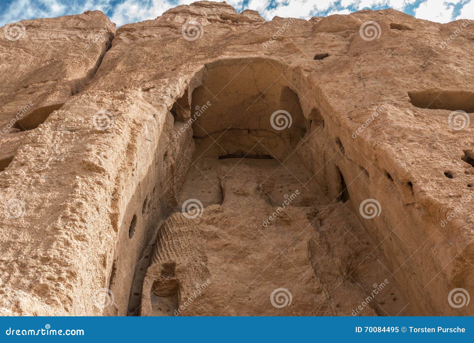 The Giant Buddha in Bamiyan - Afghanistan Editorial Image - Image of ...