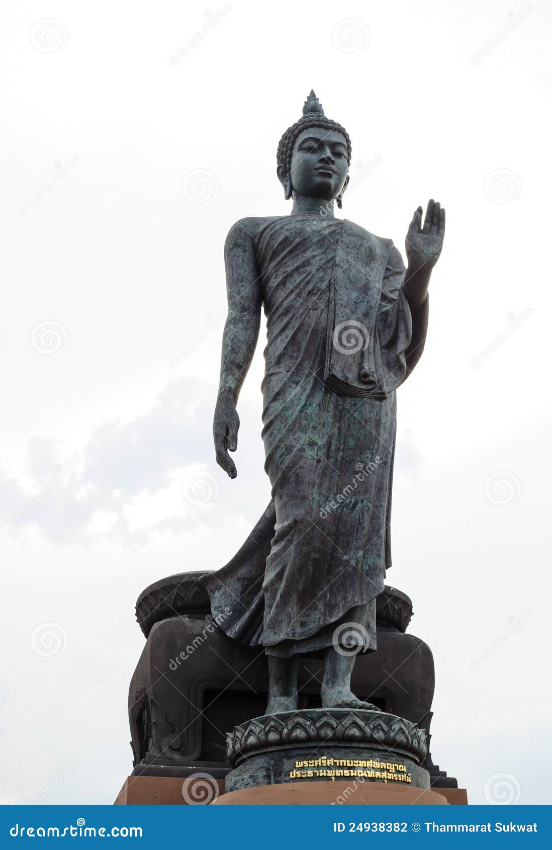 Giant buddha statue stock photo. Image of decoration 24938382