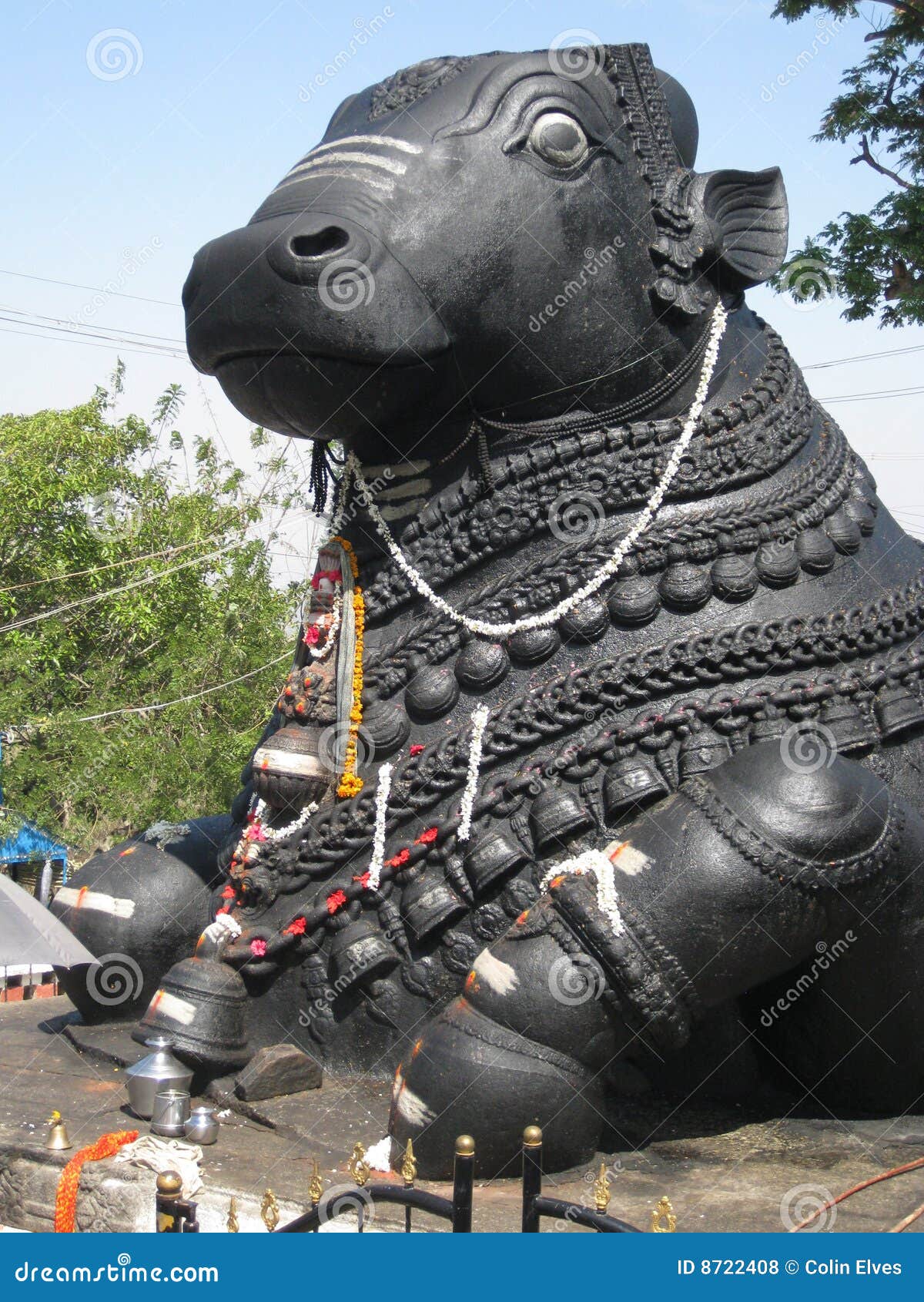 Giant Nandi stock photo. Image of sacred, holy, hindu - 8722408