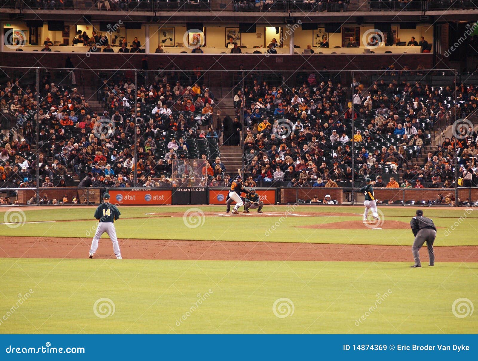Giants Batter Waits for Pitchers Throw Editorial Stock Image Image of people, francisco 14874369