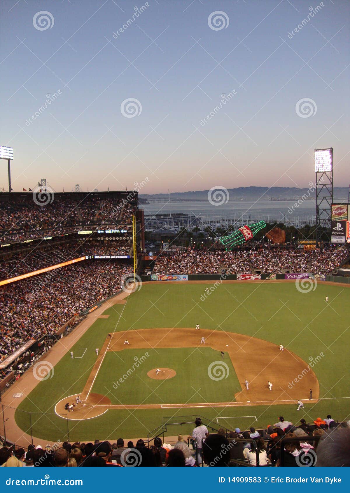 Giants Brian Wilson Throws Pitch with Bases Loaded Editorial Stock