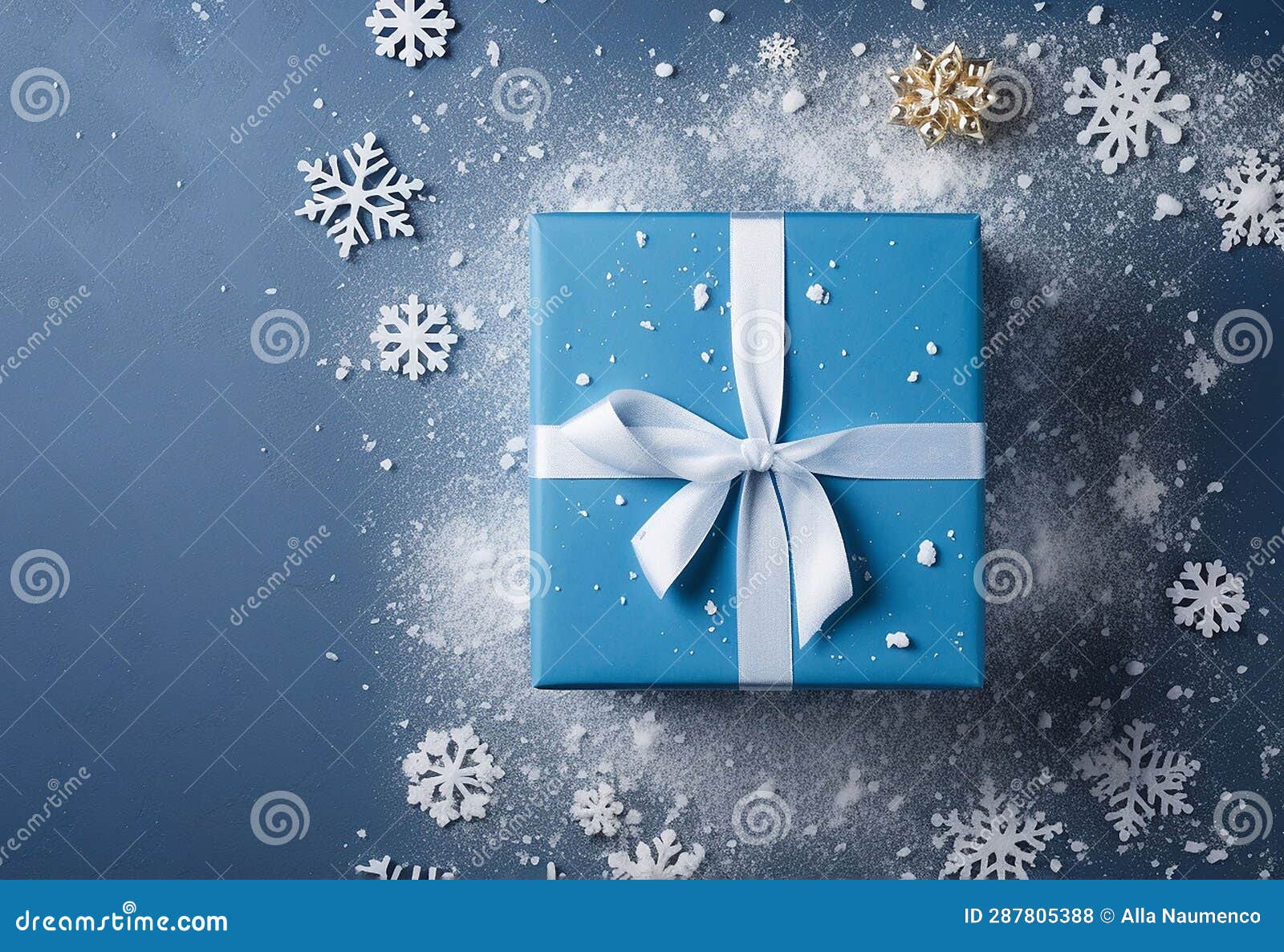 gift blue box on blue background. concetto christmas and new year. copy space