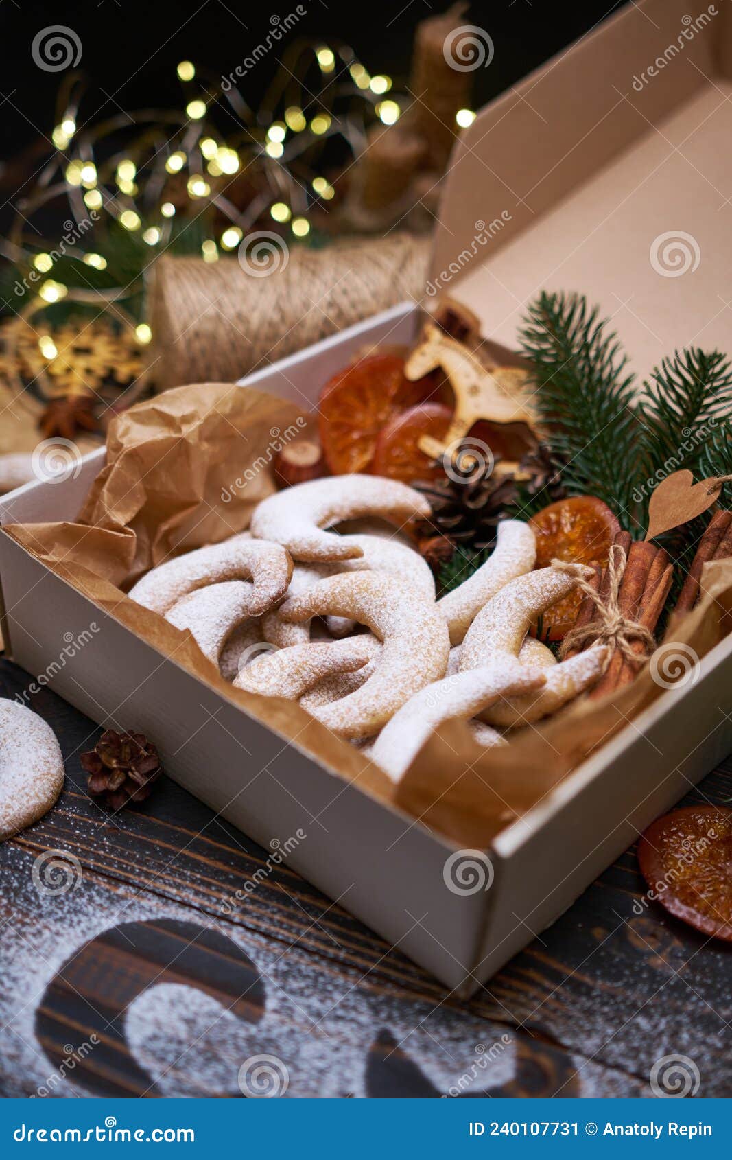 Gift Box Full of Traditional German or Austrian Vanillekipferl Vanilla ...