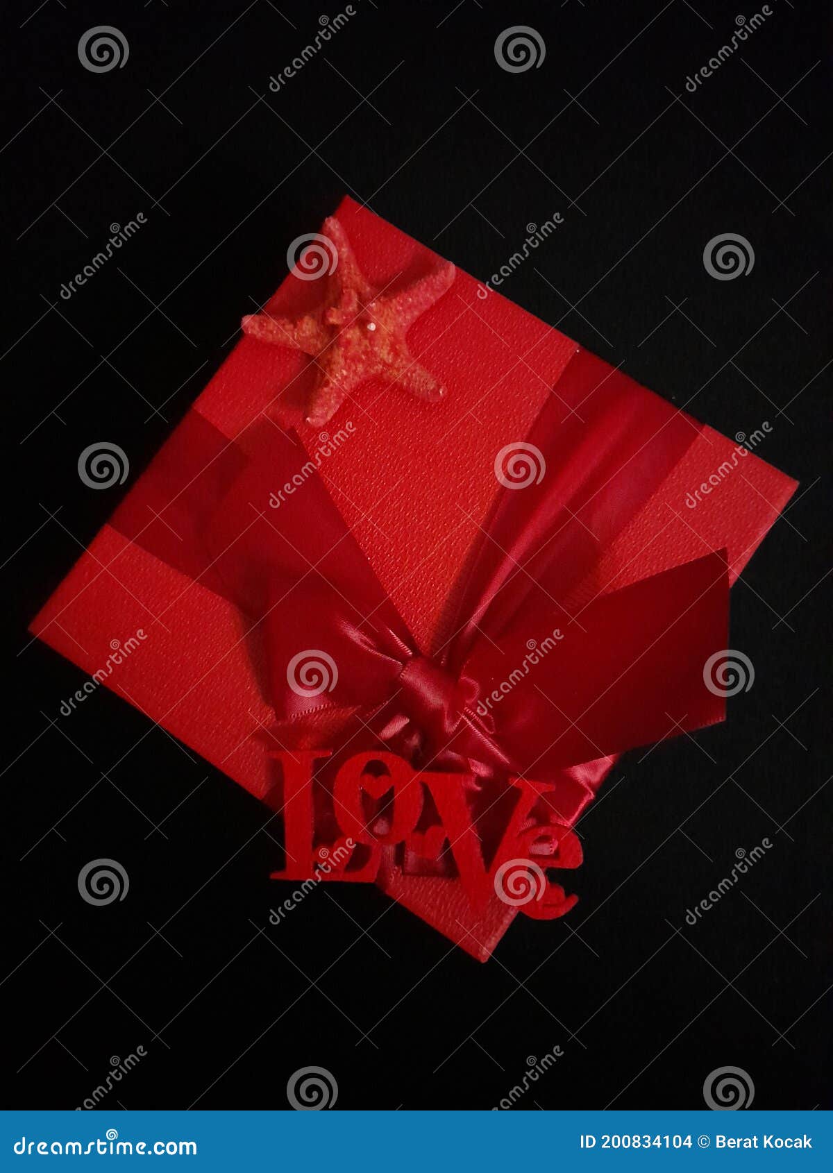 Gift Box that Says Love You Stock Photo Image of love, gift 200834104