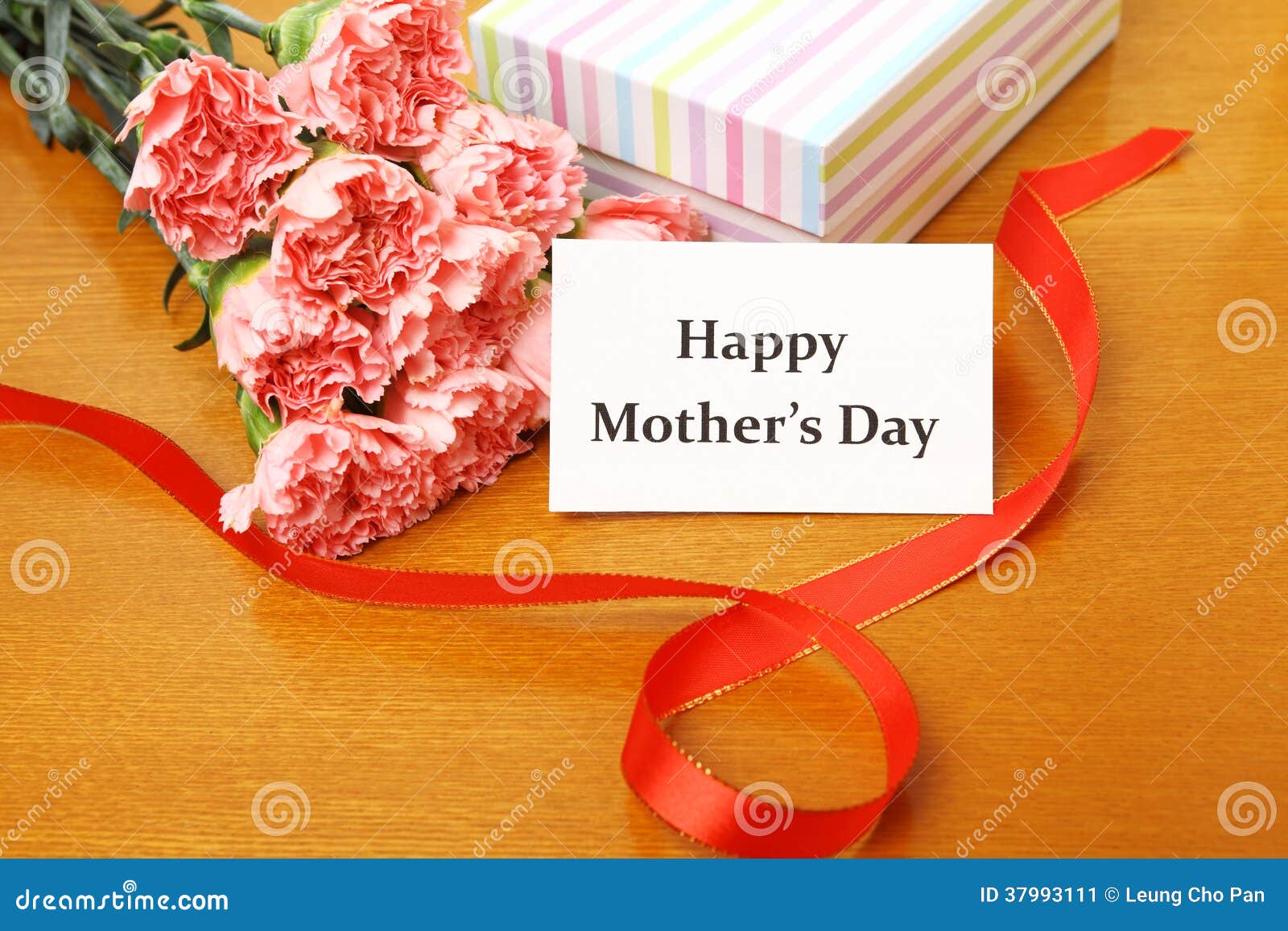 Gift and rose for mother stock image. Image of back, petal 37993111