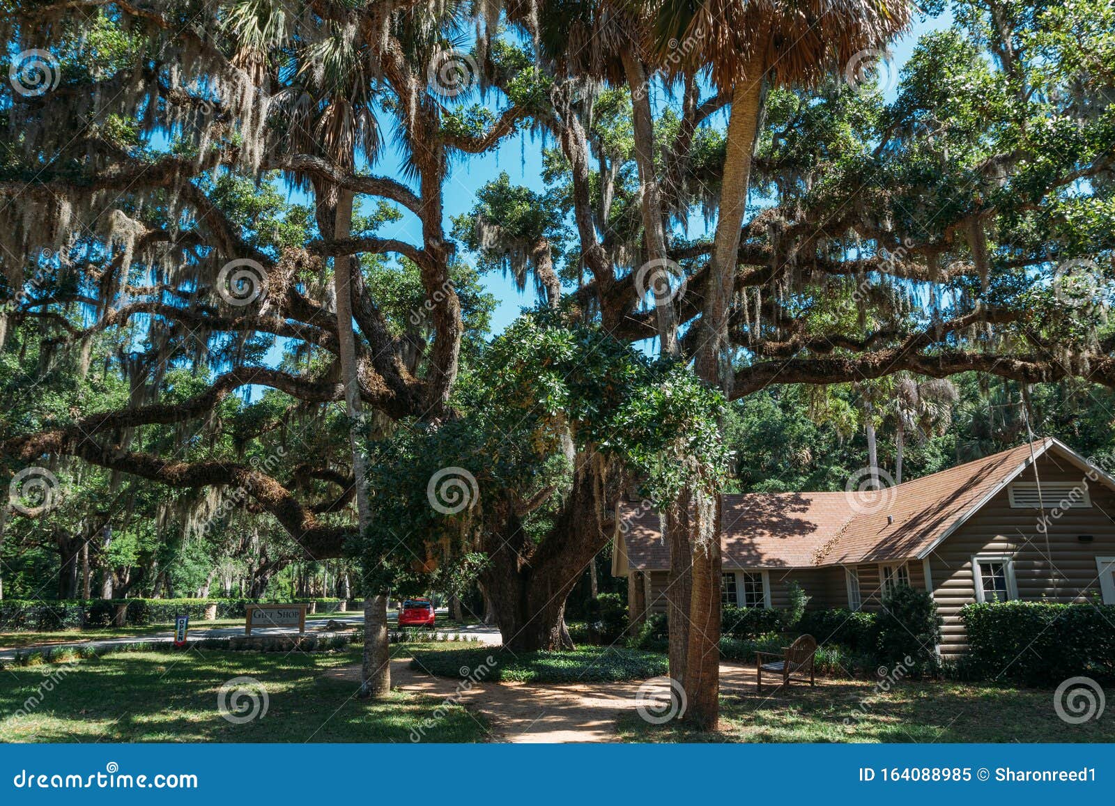 Gift Shop In Washington Oaks Gardens State Park In Palm Coast