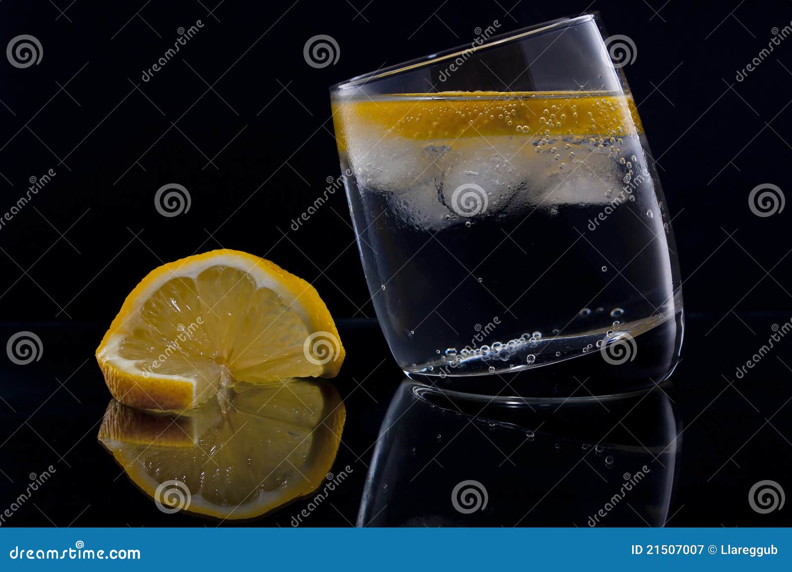 gin and tonic with a slice of lemon