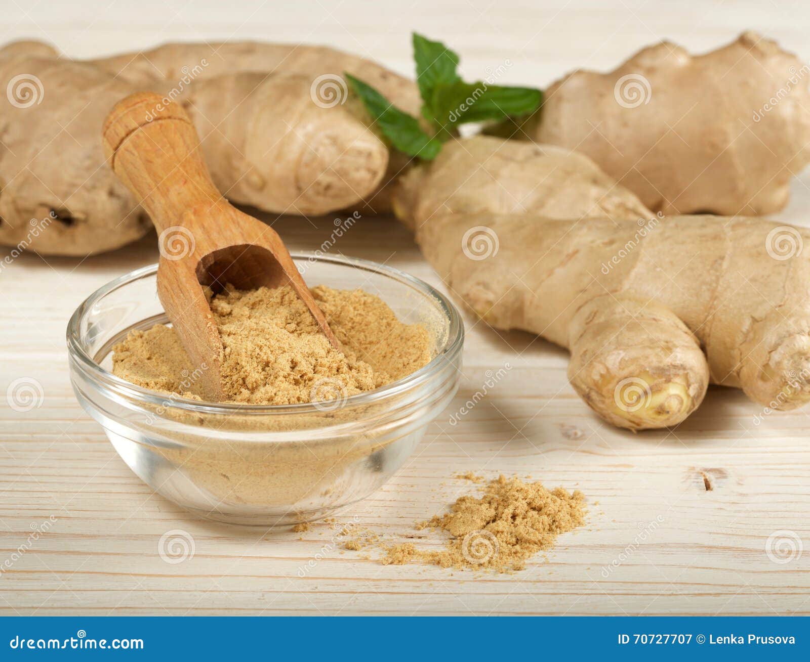 Ginger root and powder stock image. Image of ground, seasoning 70727707