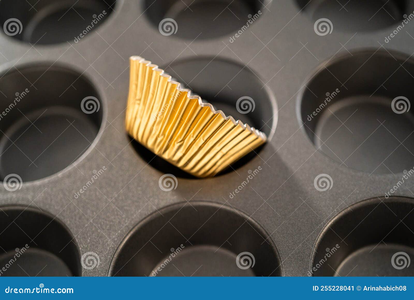 Gingerbread cupcakes stock image. Image of cupcake, cooking 255228041