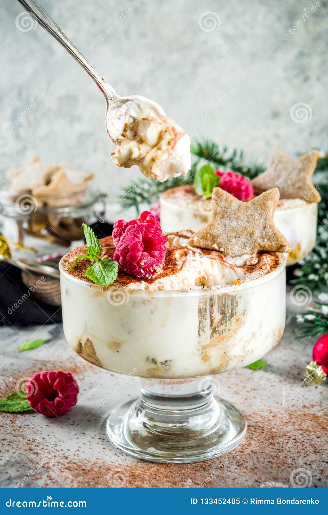 Gingerbread Tiramisu Trifle Stock Image - Image of delicious, decorated ...
