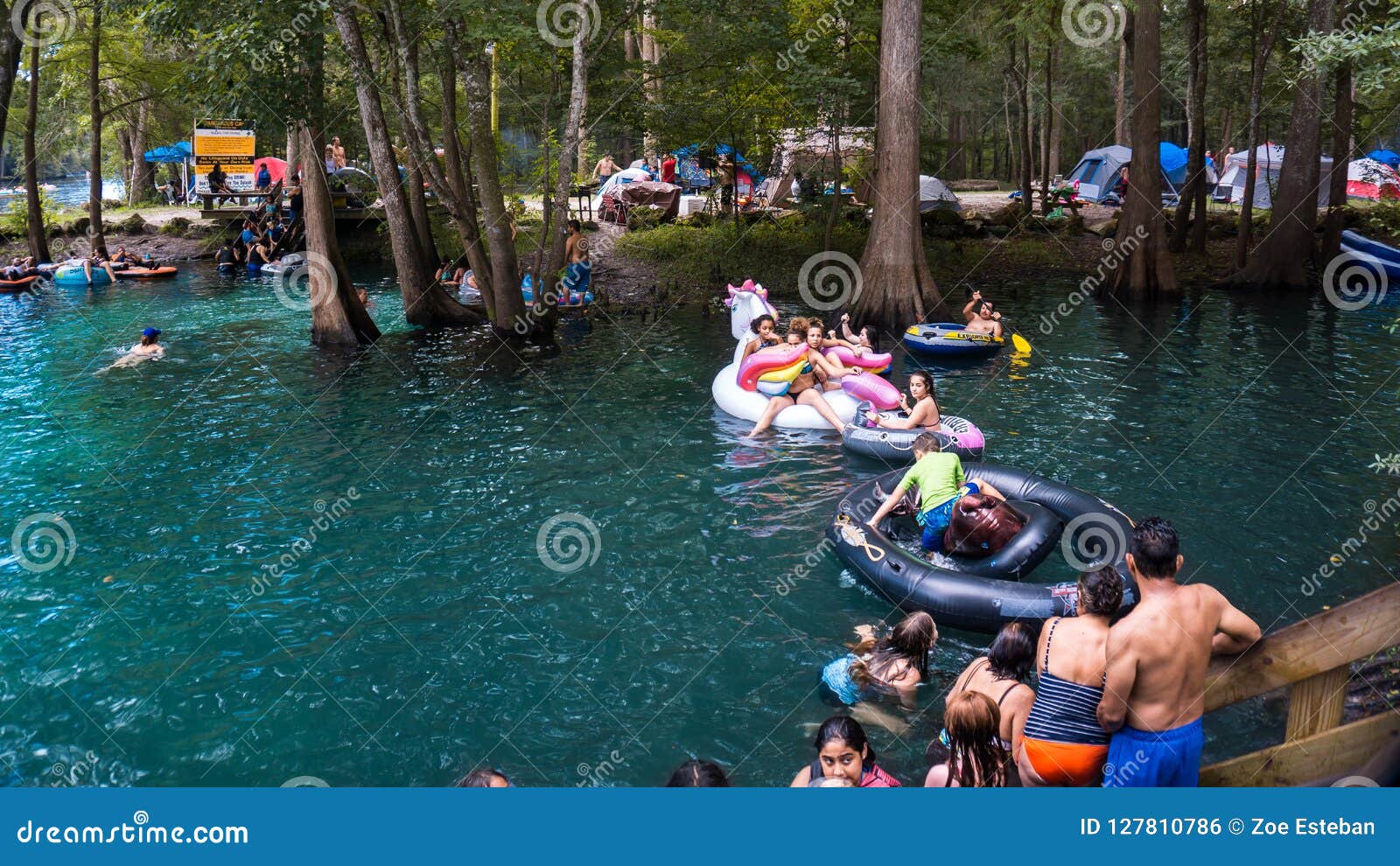 Tubing Ginnie Springs, the perfect family trip, Florida