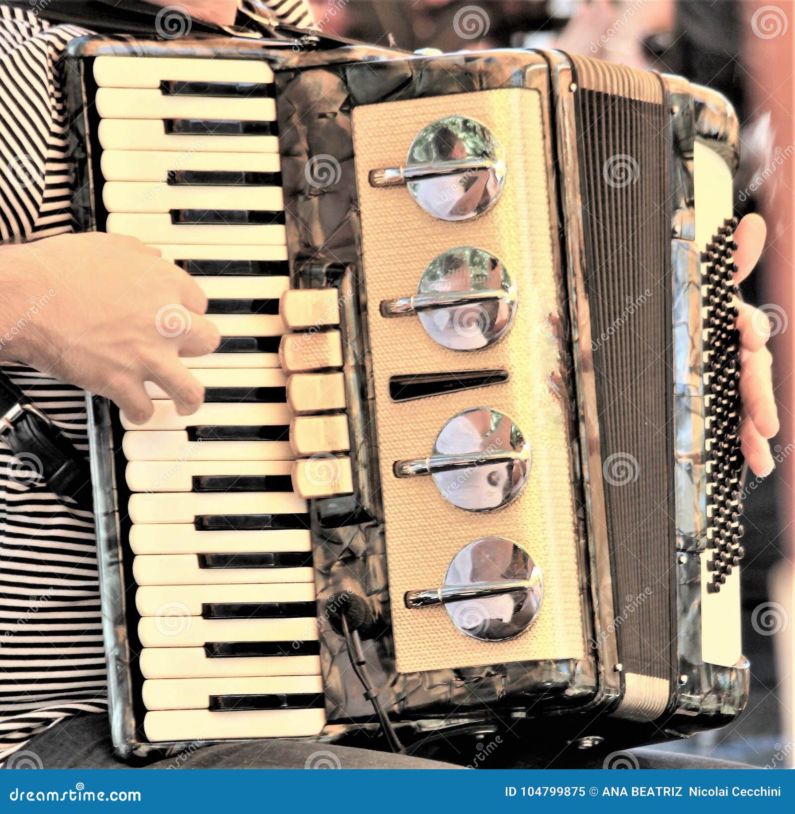 Fisarmonica Hohner EL REY DEL VALLENATO ADG ARANCIONE SILVER GRILL - Foto 12