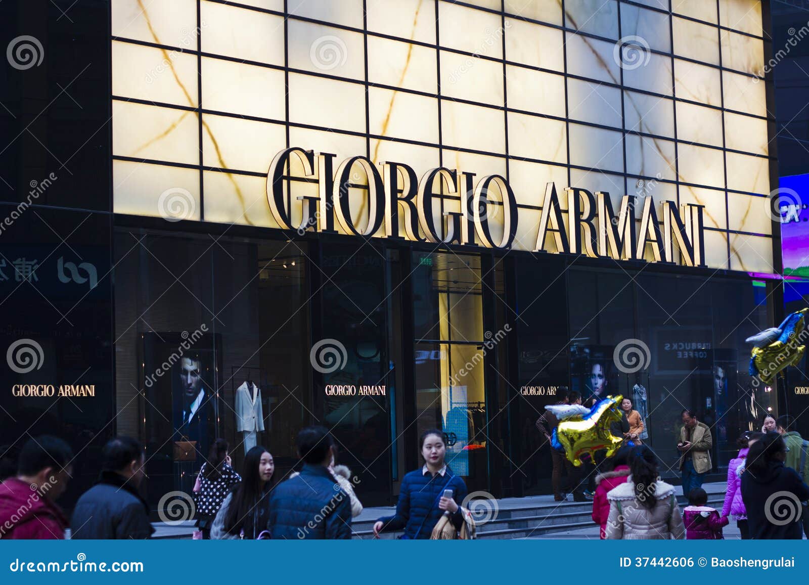 Giorgio Armani Store redactionele foto. Image of merk - 37442606