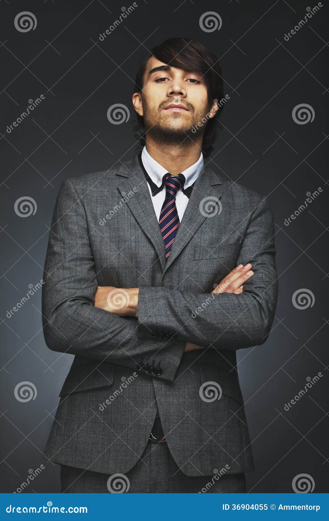 Quando Un Uomo Cambia Atteggiamento Giovane Uomo D'affari Con L'atteggiamento Immagine Stock - Immagine di