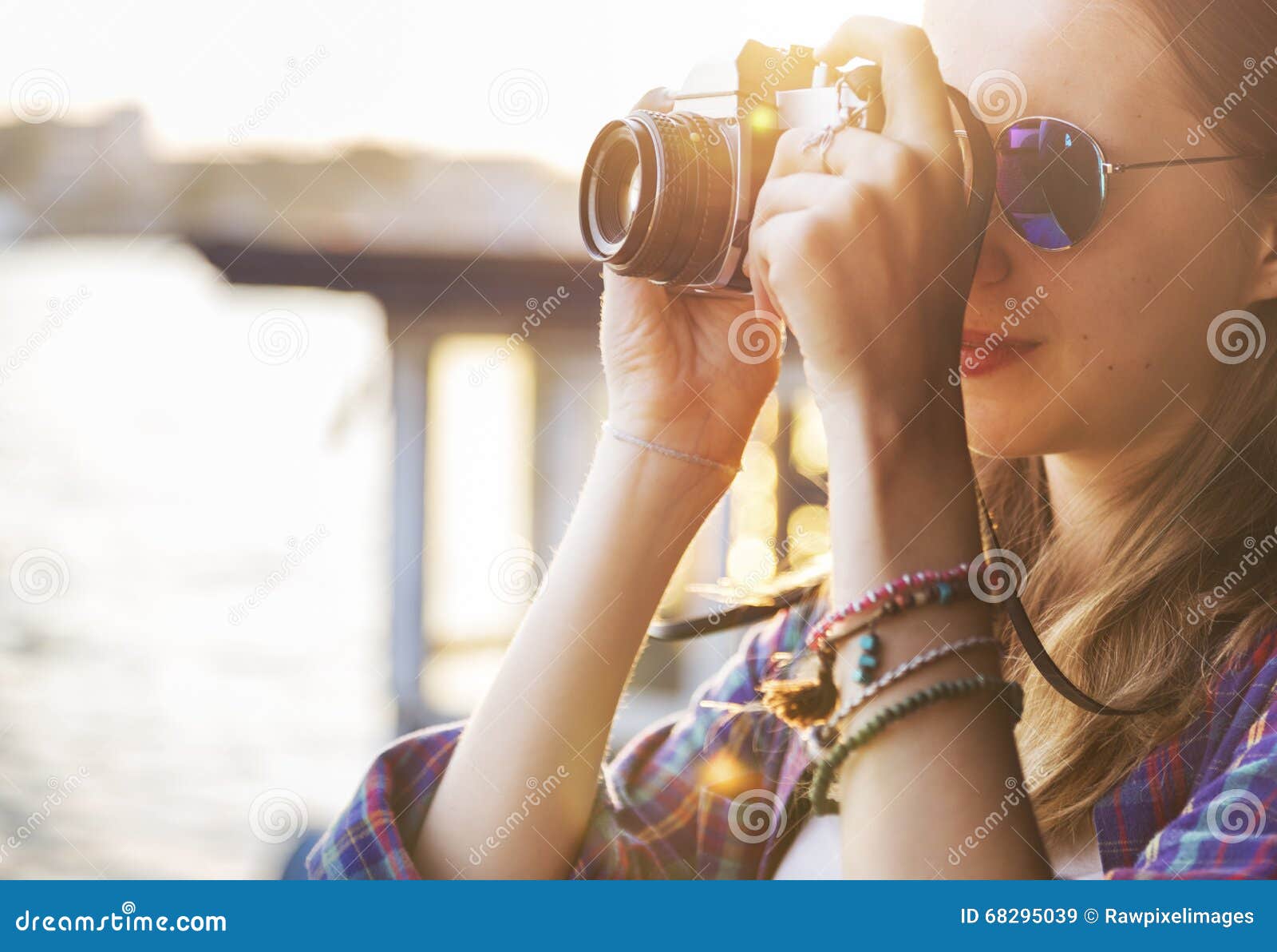 girl adventure hangout traveling holiday photography concept