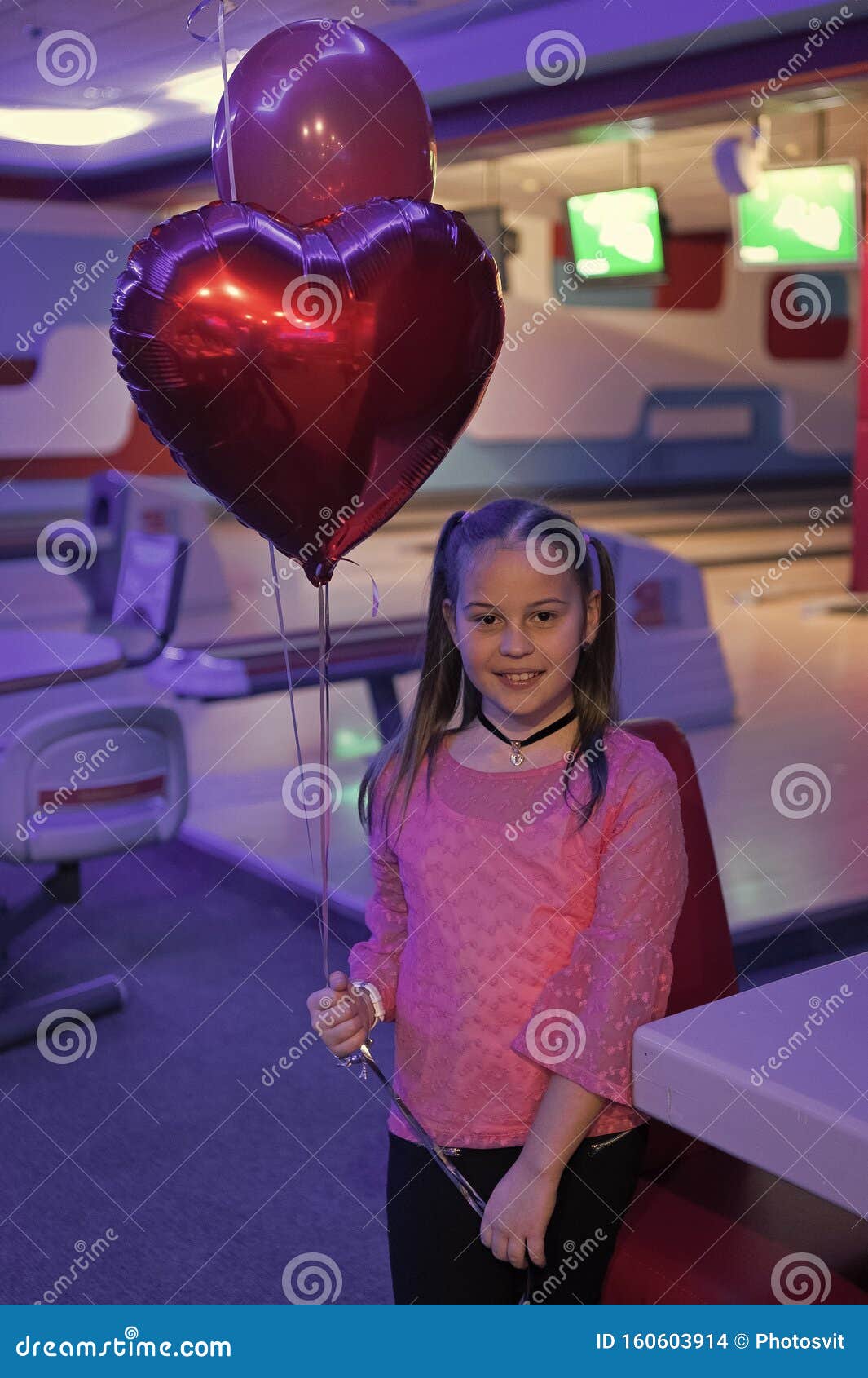 girl balloons celebrate birthday bowling club birthday party bowling ideas how to celebrate birthday girl 160603914